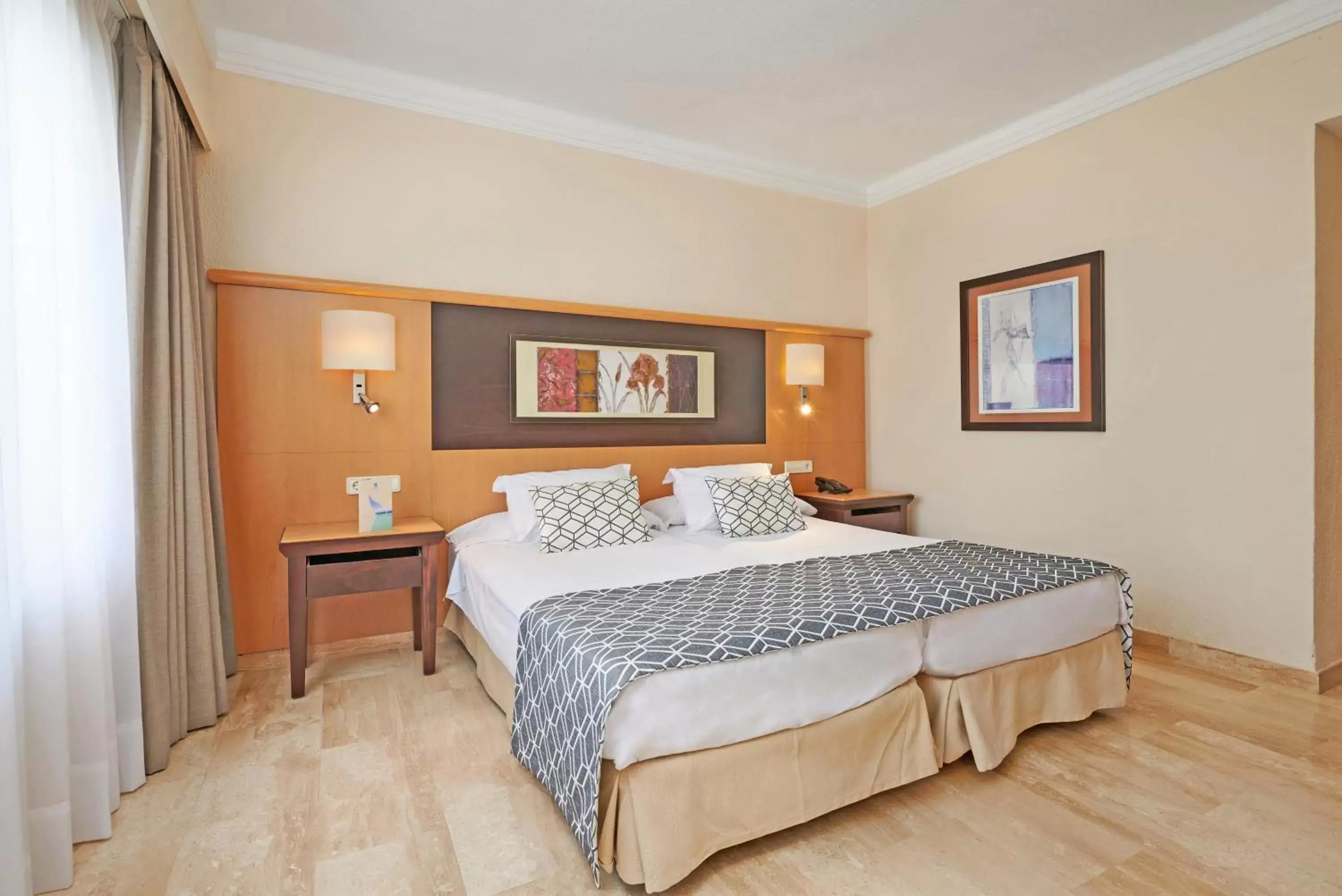Bedroom, Bed in Grupotel Nilo & Spa