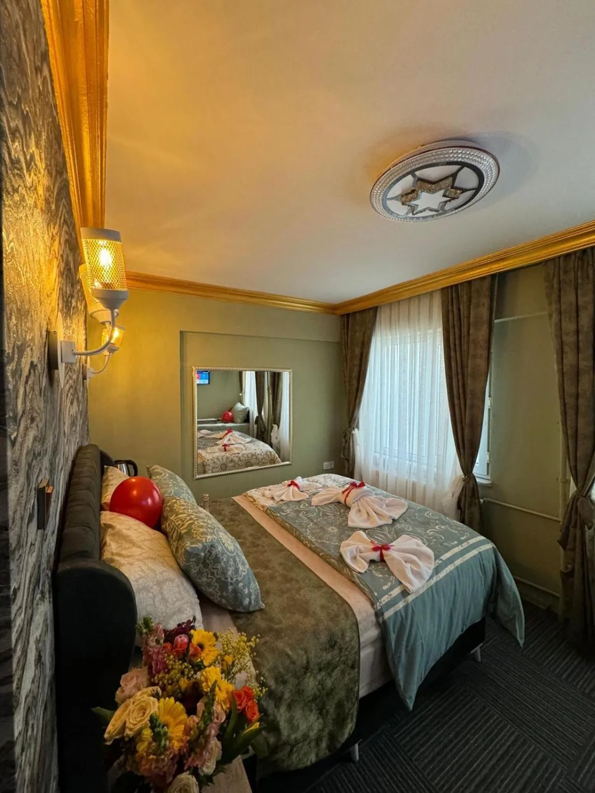 Bedroom in Royal Gur Hotel