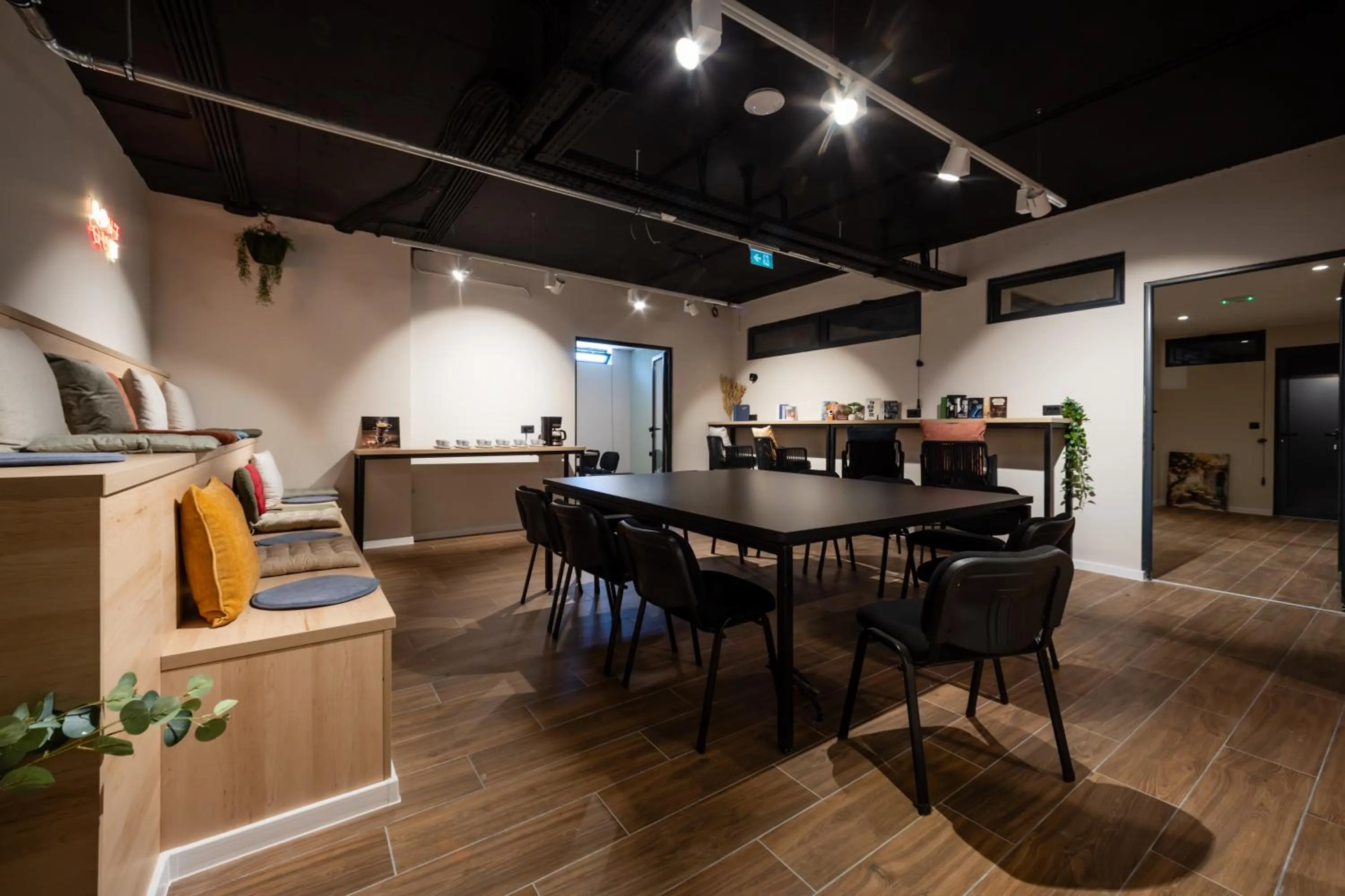 Business facilities in Royal Blue Resort & Residences