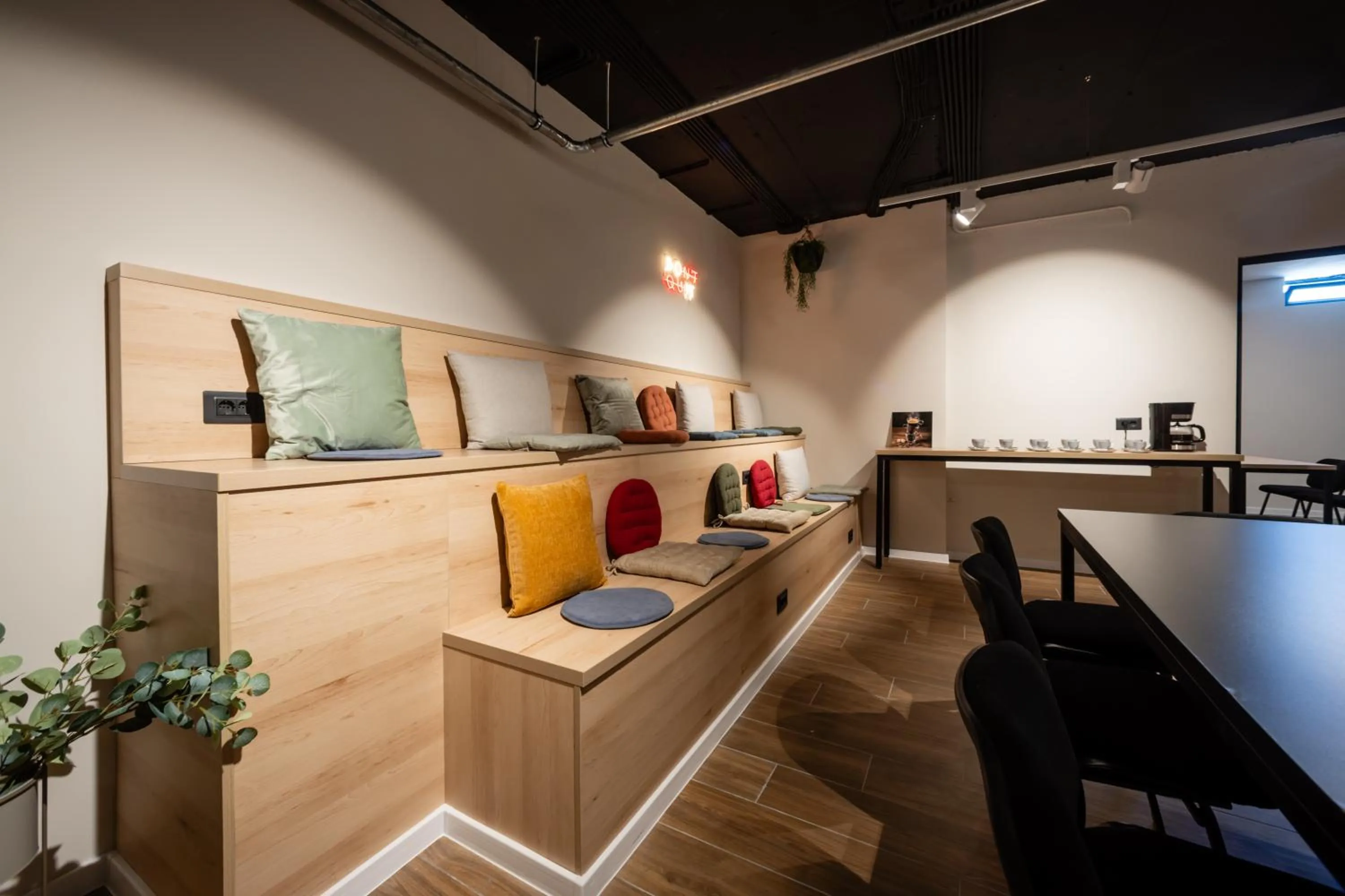 Business facilities in Royal Blue Resort & Residences