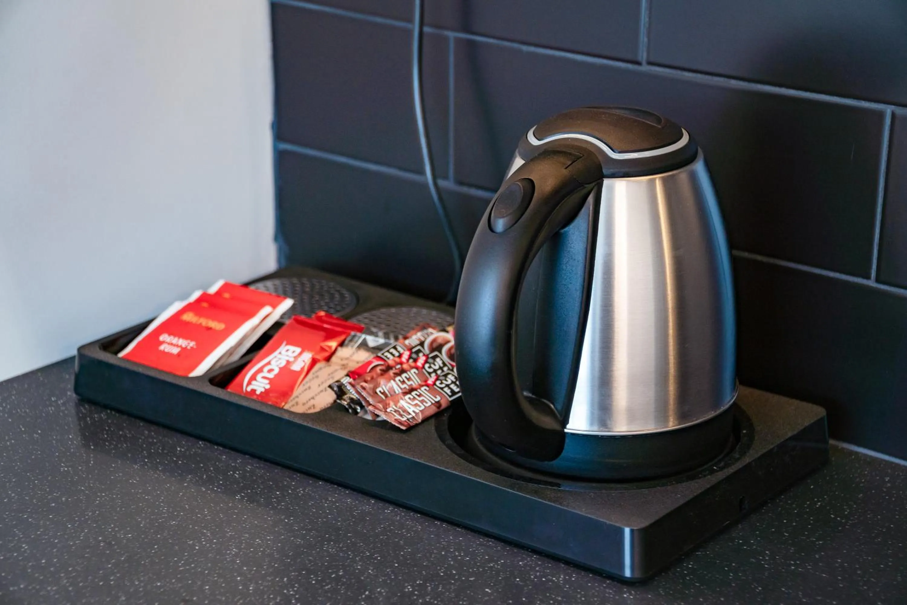 Coffee/tea facilities in Royal Blue Resort & Residences