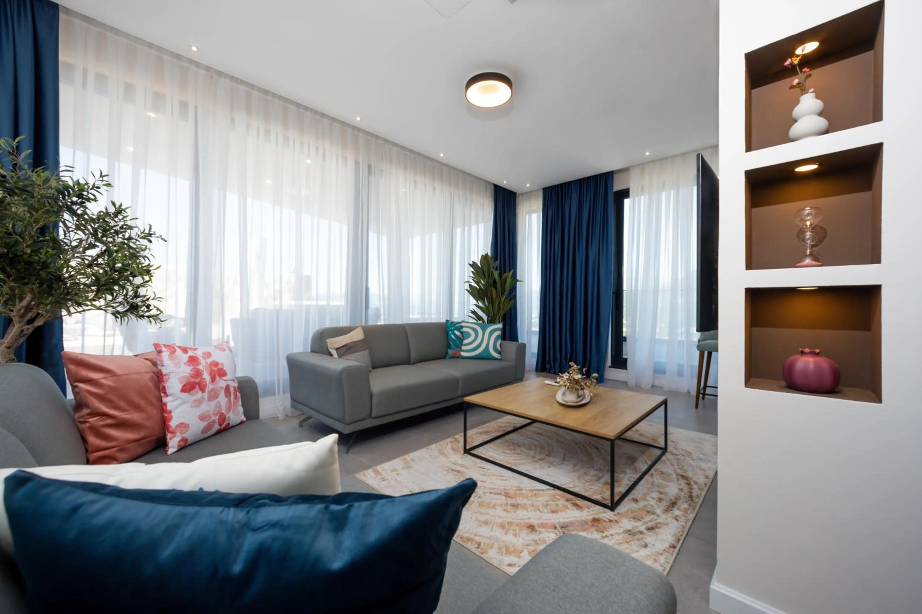 Living room in Royal Blue Resort & Residences