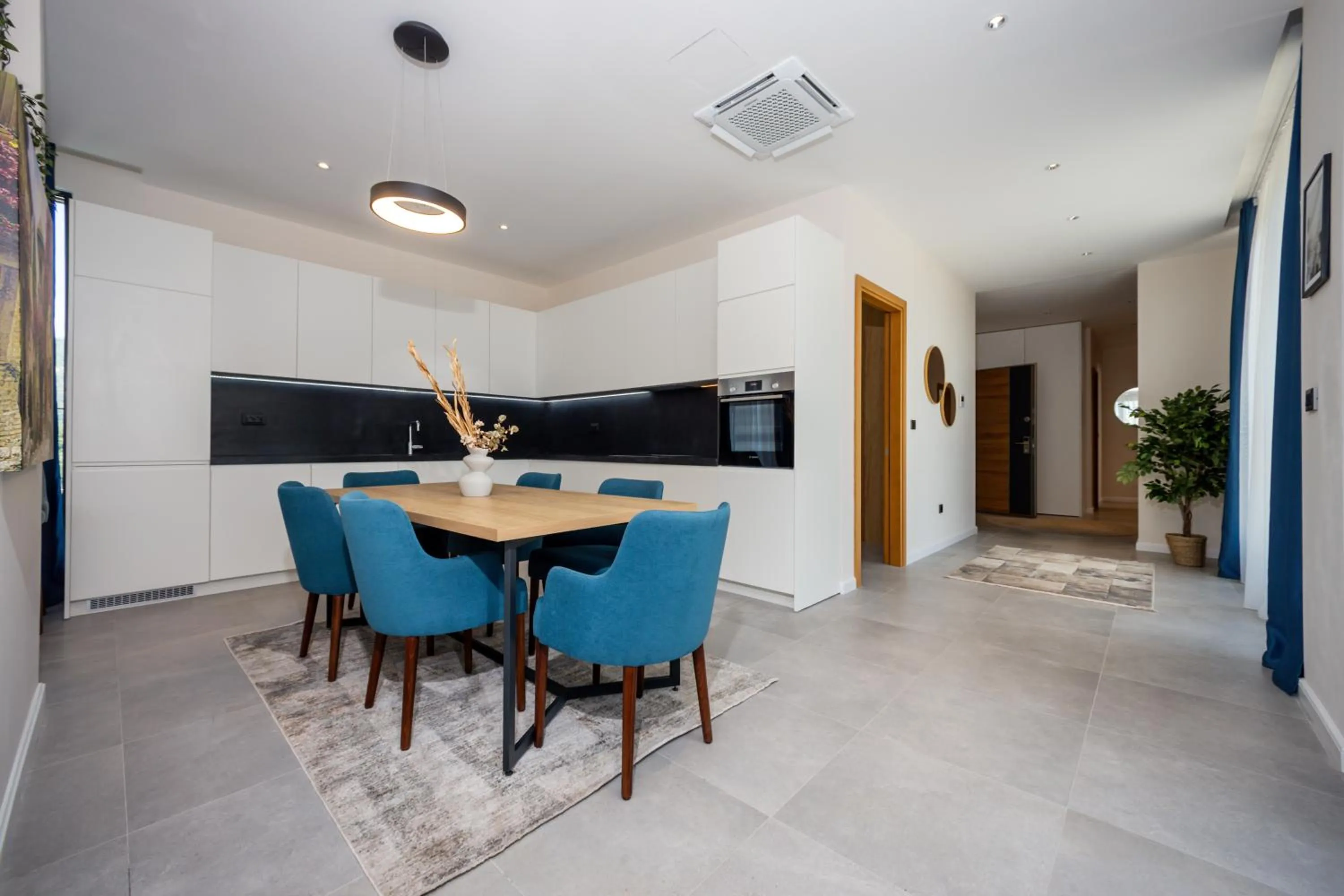 Kitchen or kitchenette in Royal Blue Resort & Residences