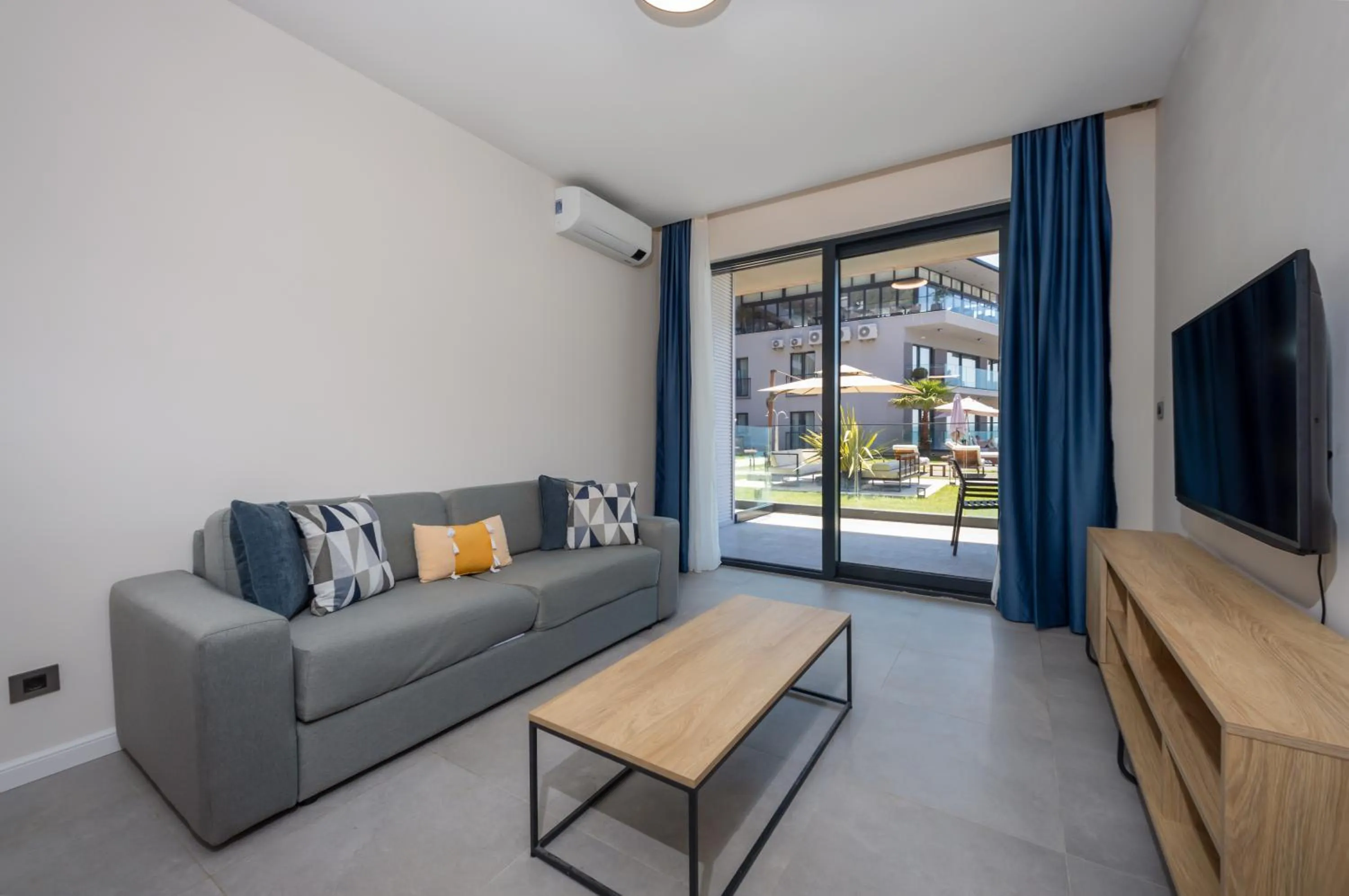 TV and multimedia in Royal Blue Resort & Residences