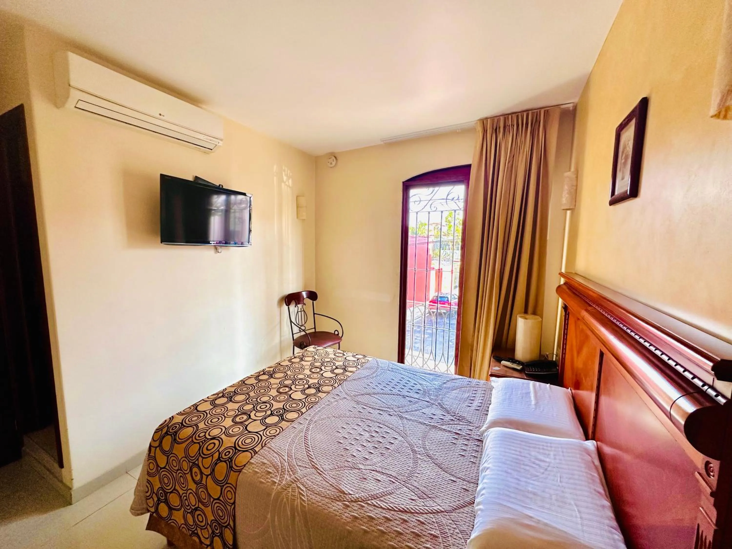 Bed in Quinta Roca Hotel