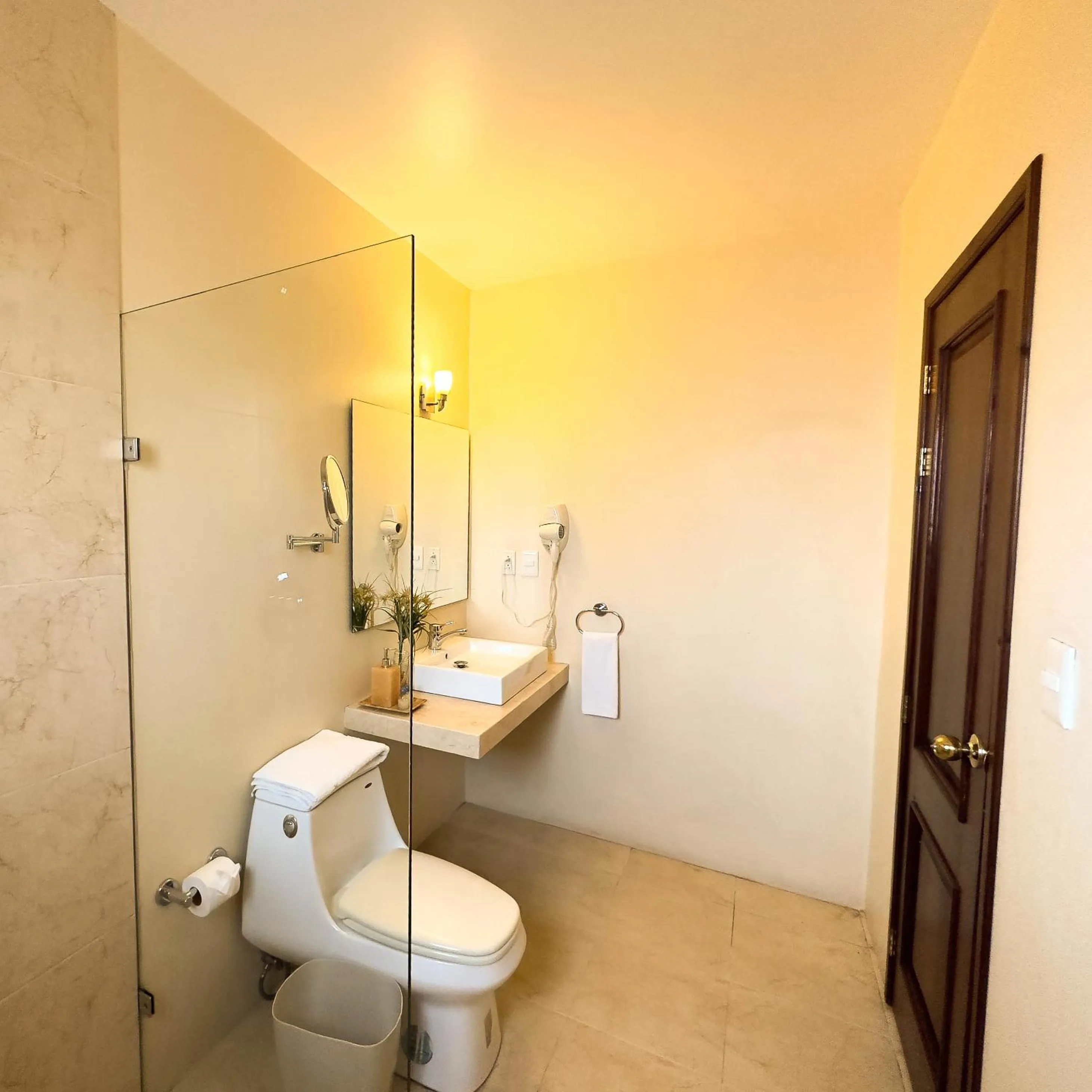 Bathroom in Quinta Roca Hotel