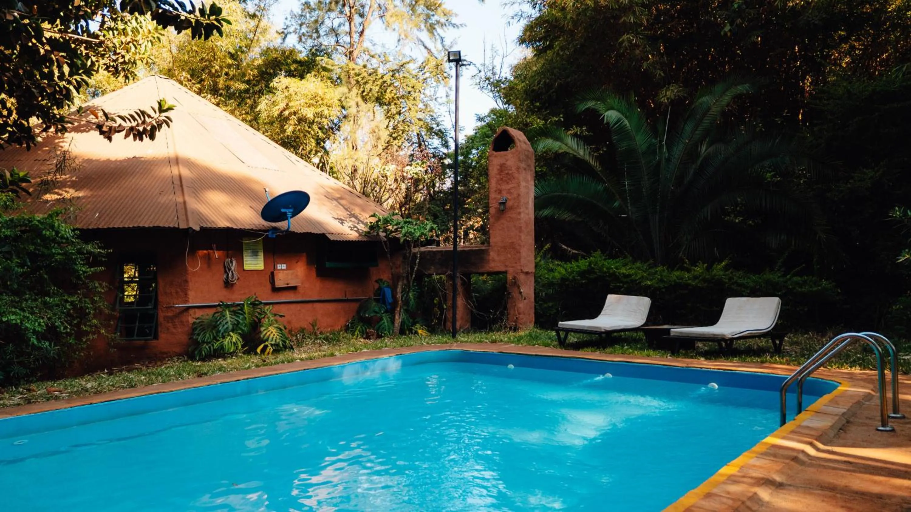 Swimming pool in Octagon Lodge
