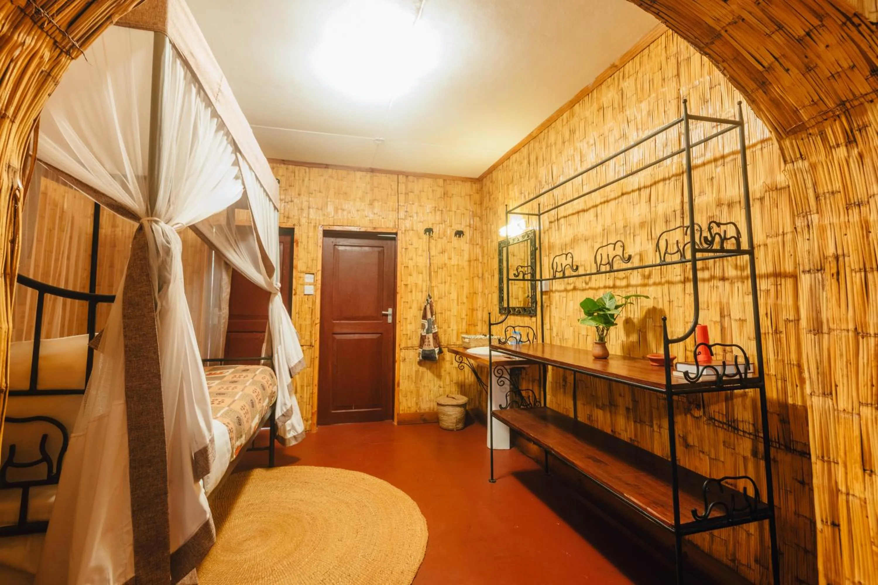 Photo of the whole room in Octagon Lodge