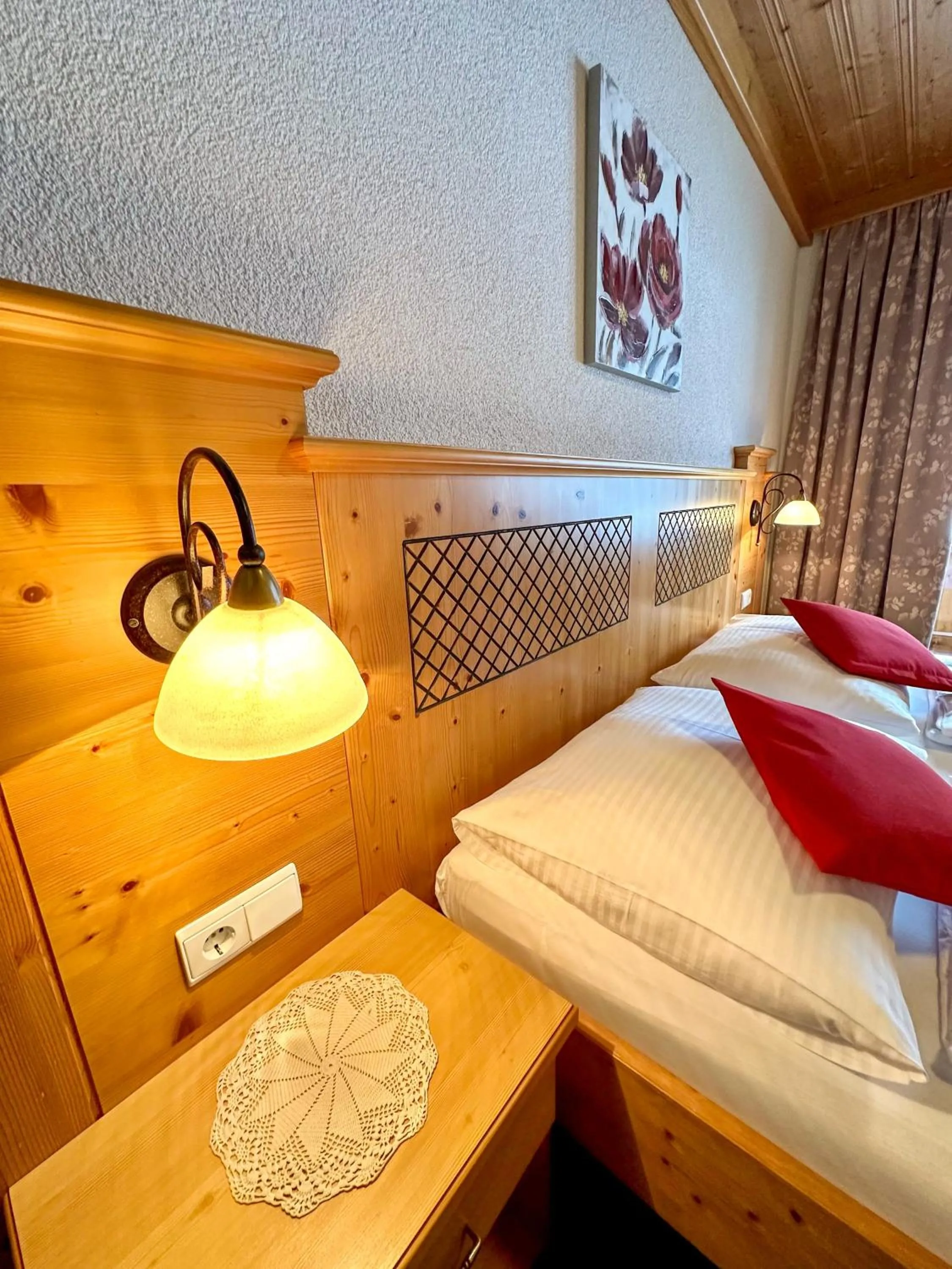 Bed in Frühstückspension Seeblick