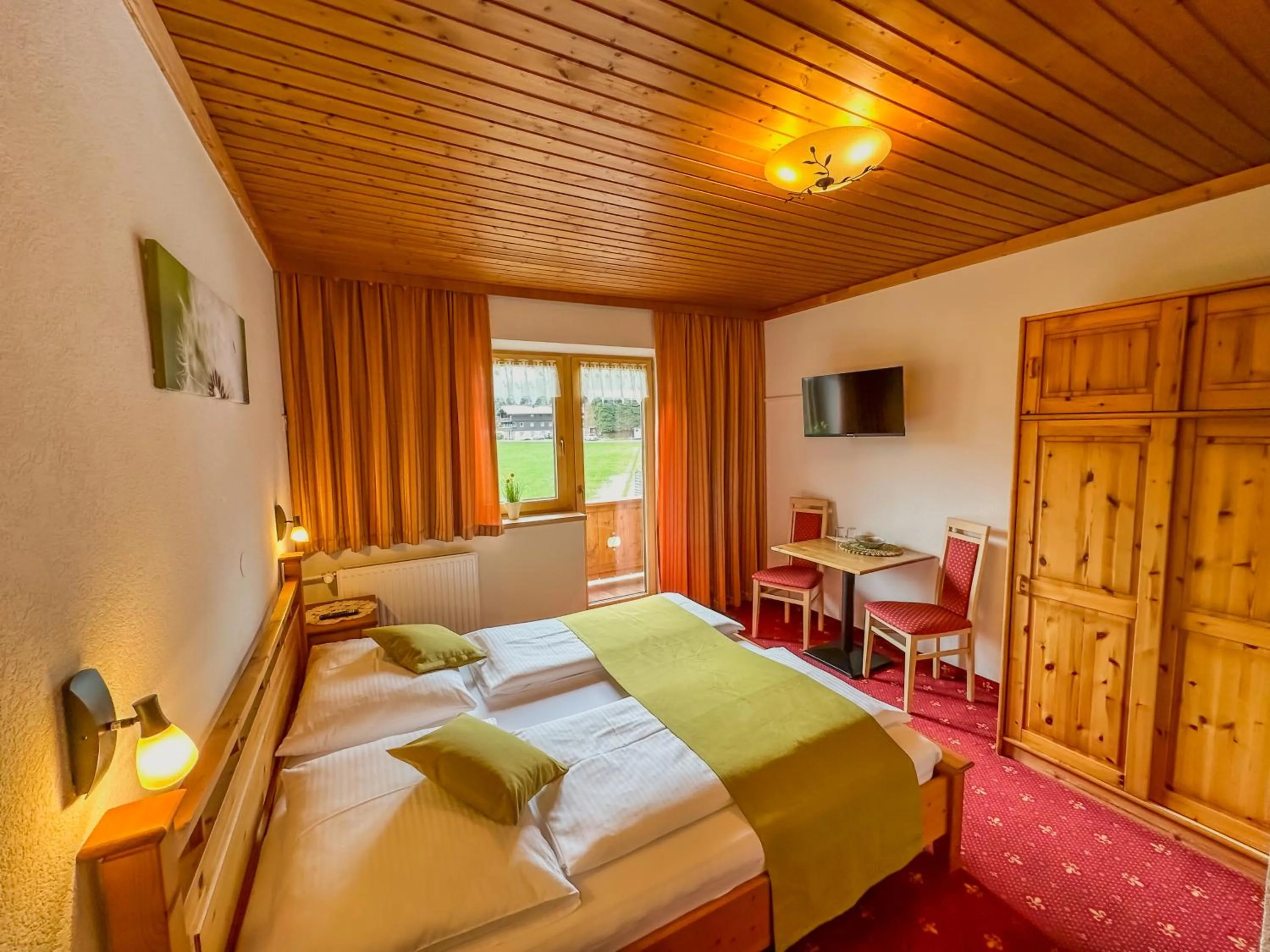 Bed in Frühstückspension Seeblick