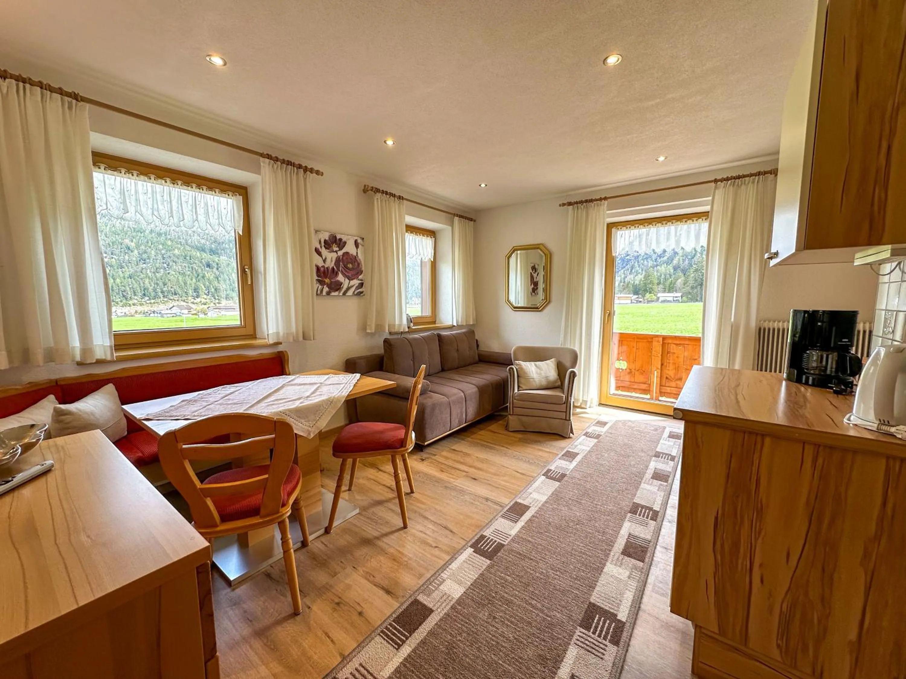 Living room, Bed in Frühstückspension Seeblick