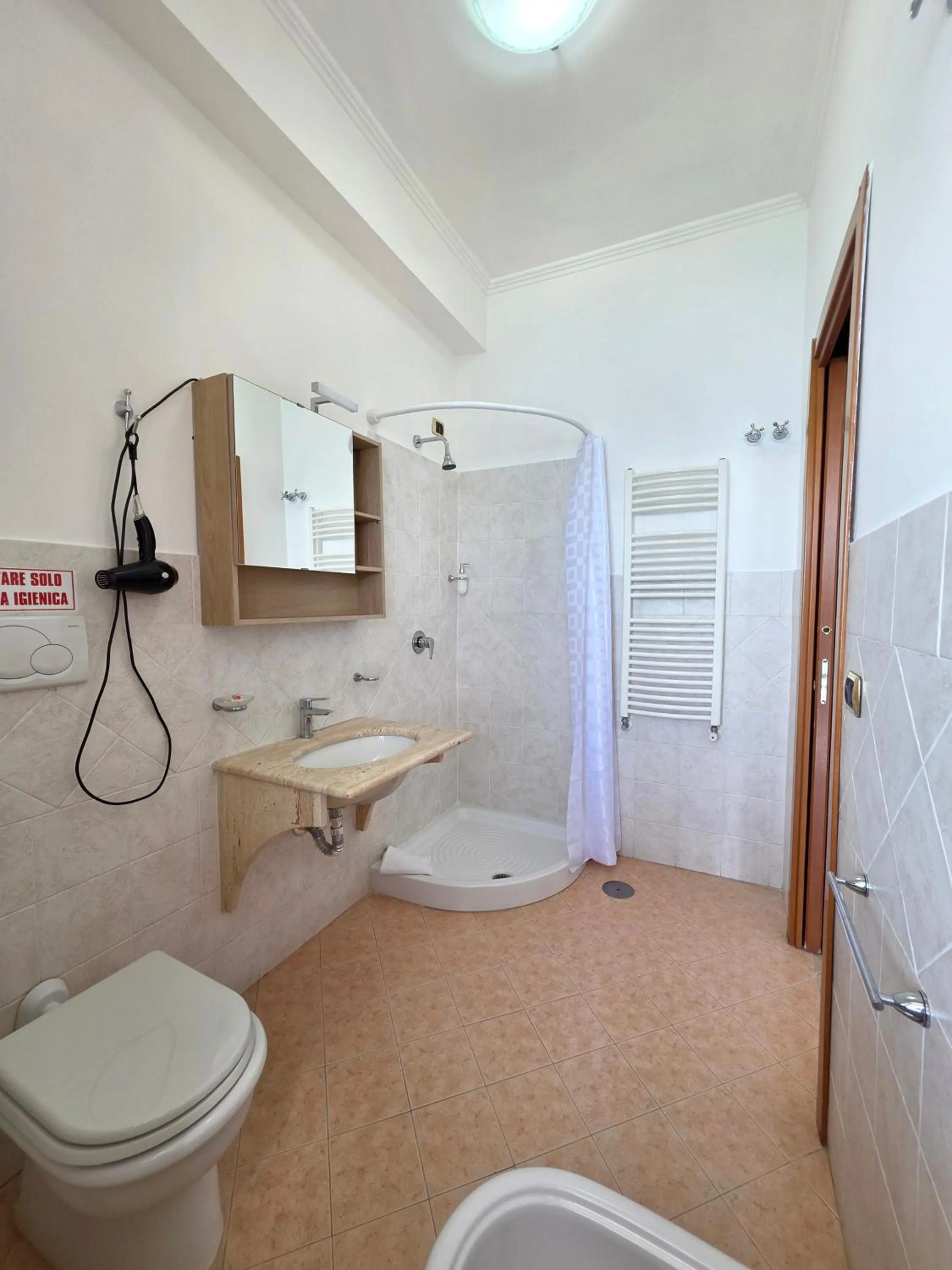 Shower in Oasi Relais