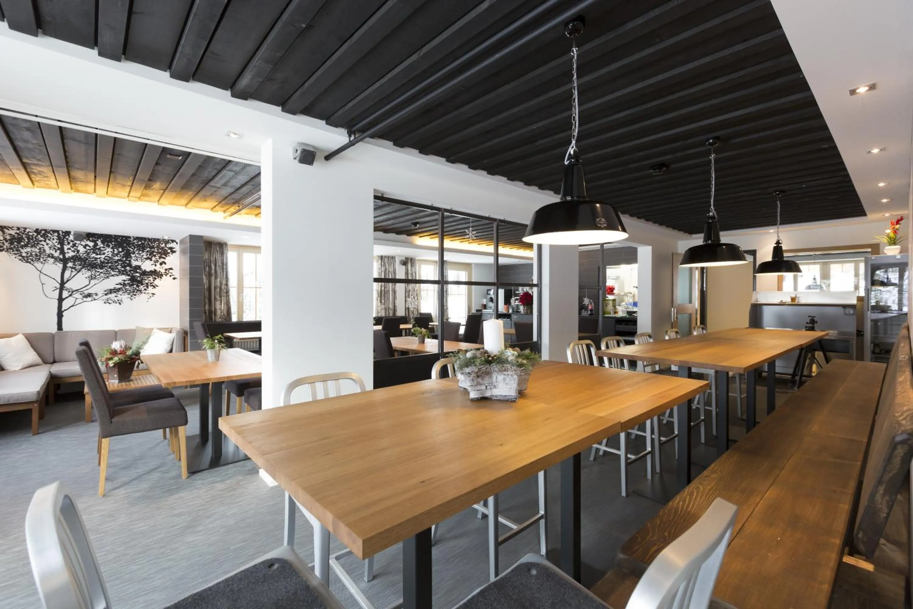 Lounge or bar in Le Petit Relais