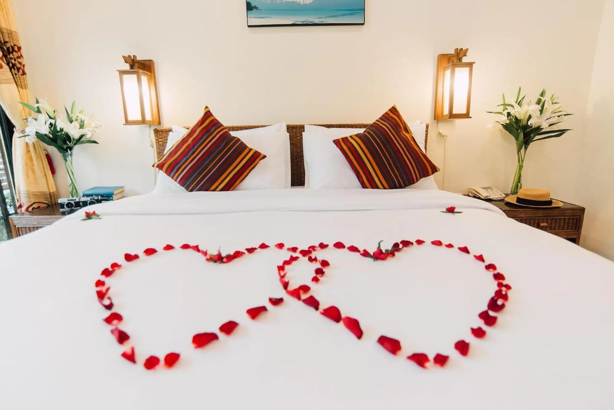 Bed in Kata Silver Sand