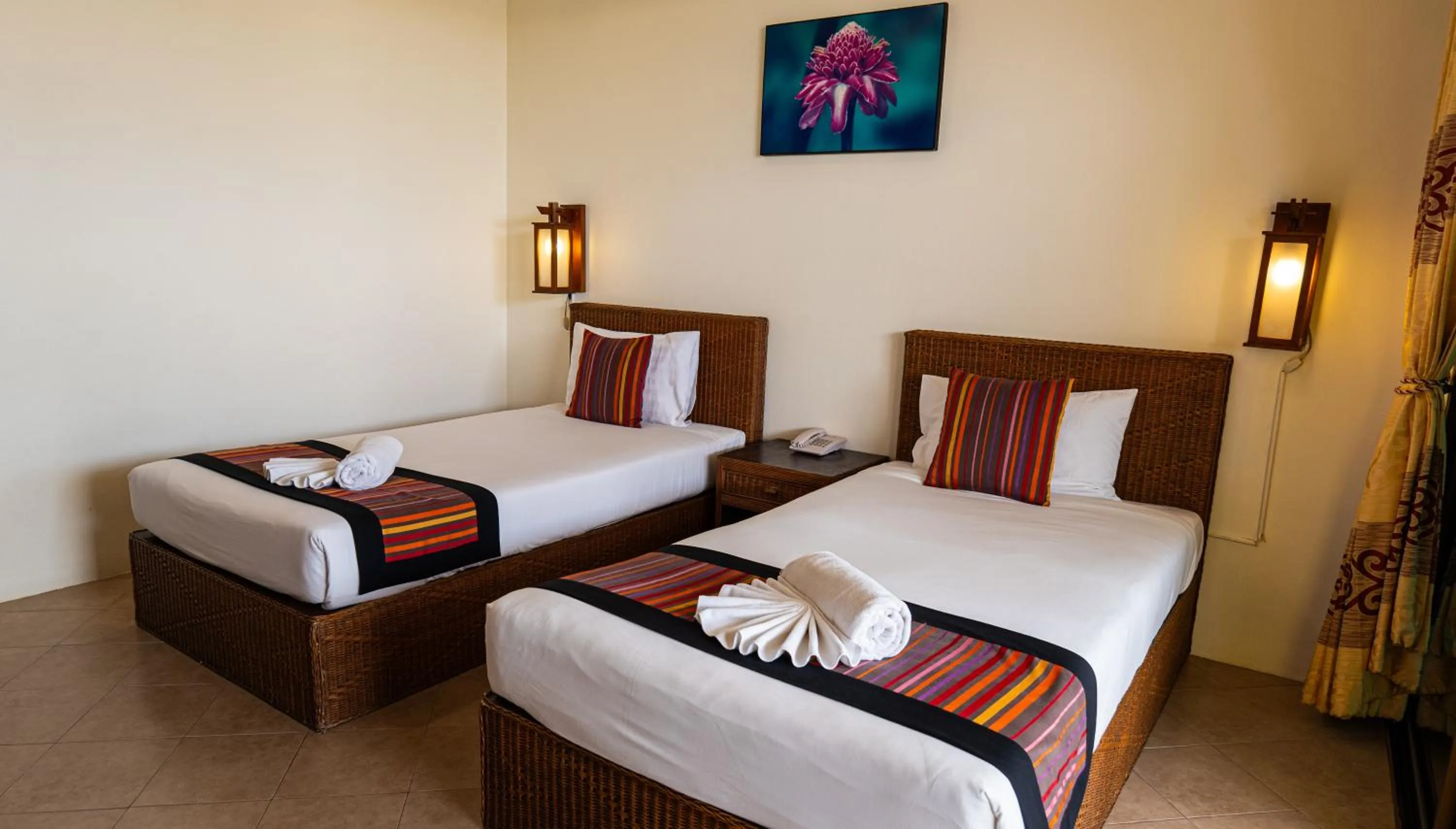 Bed in Kata Silver Sand