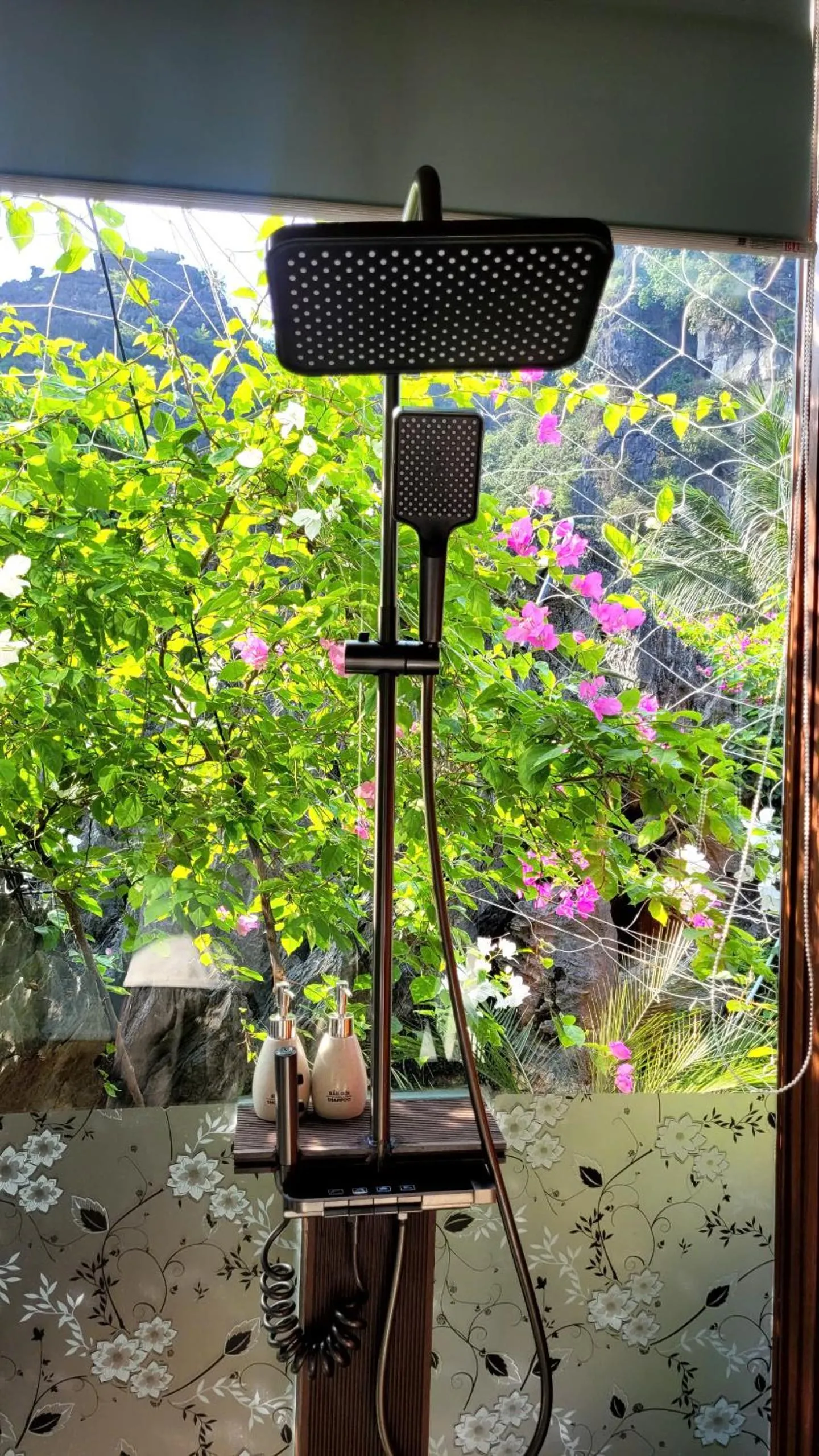 Shower in Fairy Mountain Retreat