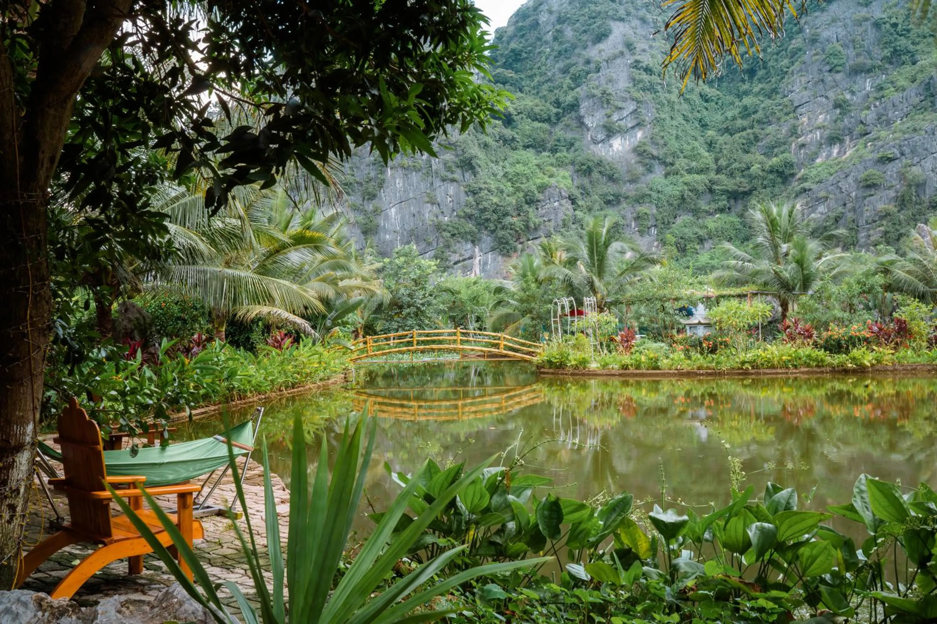 Inner courtyard view in Fairy Mountain Retreat