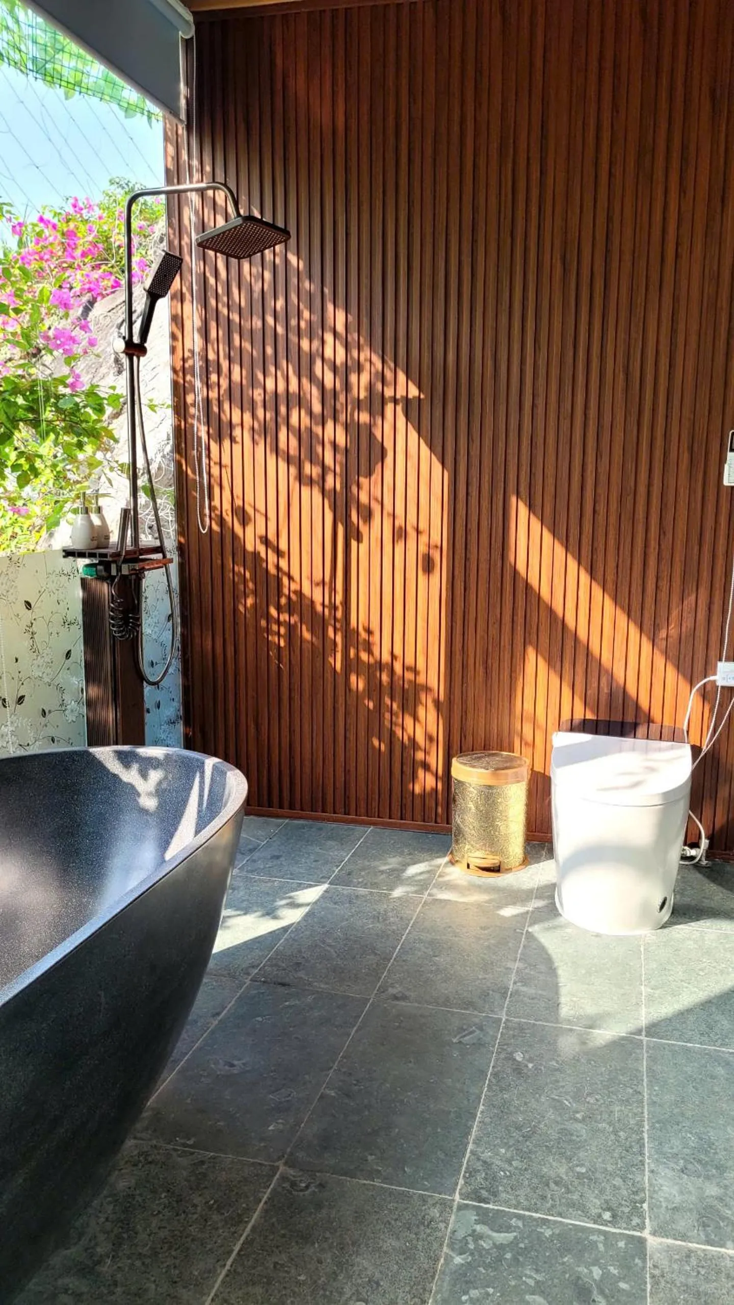 Shower in Fairy Mountain Retreat