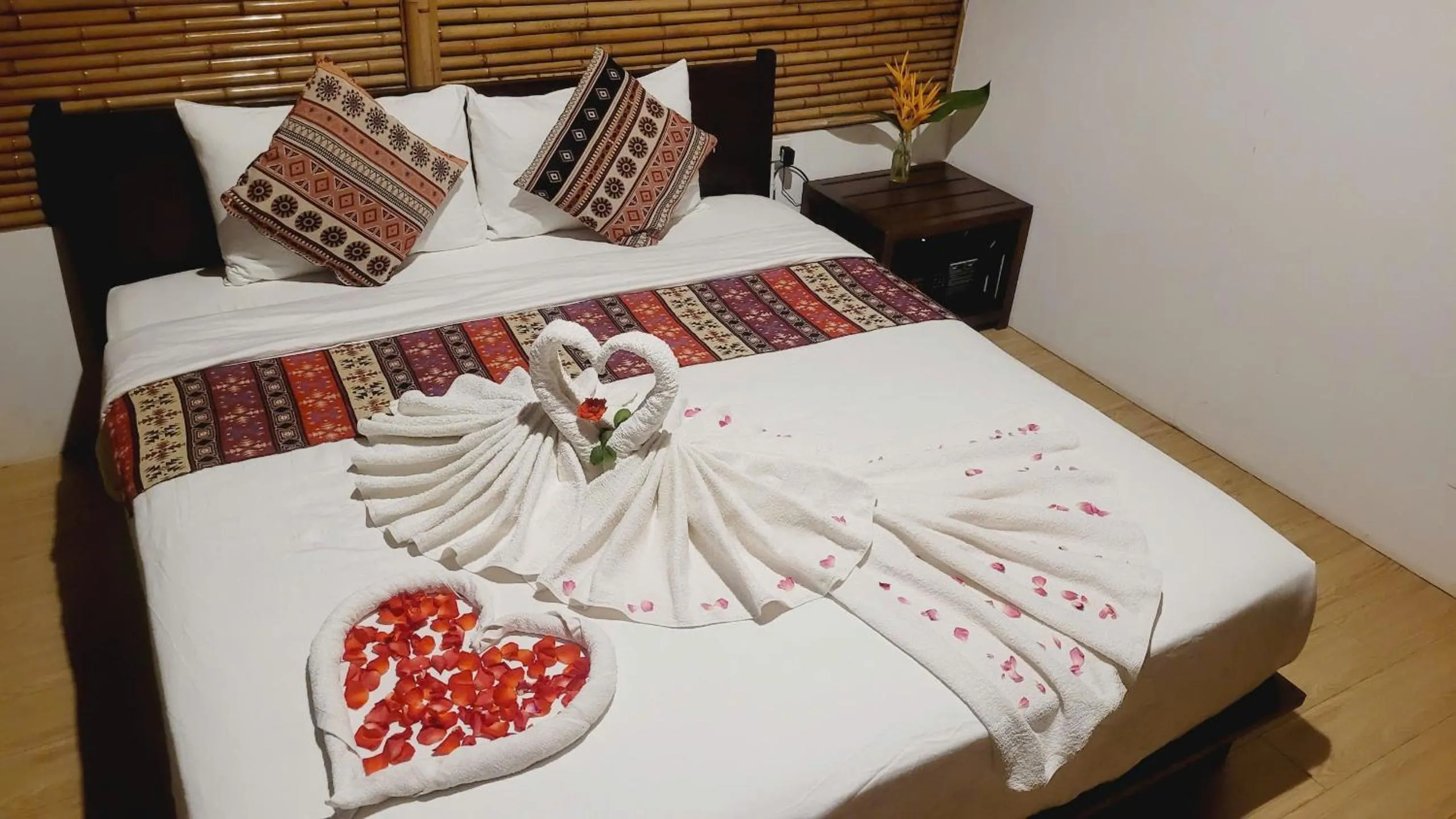 Decorative detail, Bed in Fairy Mountain Retreat