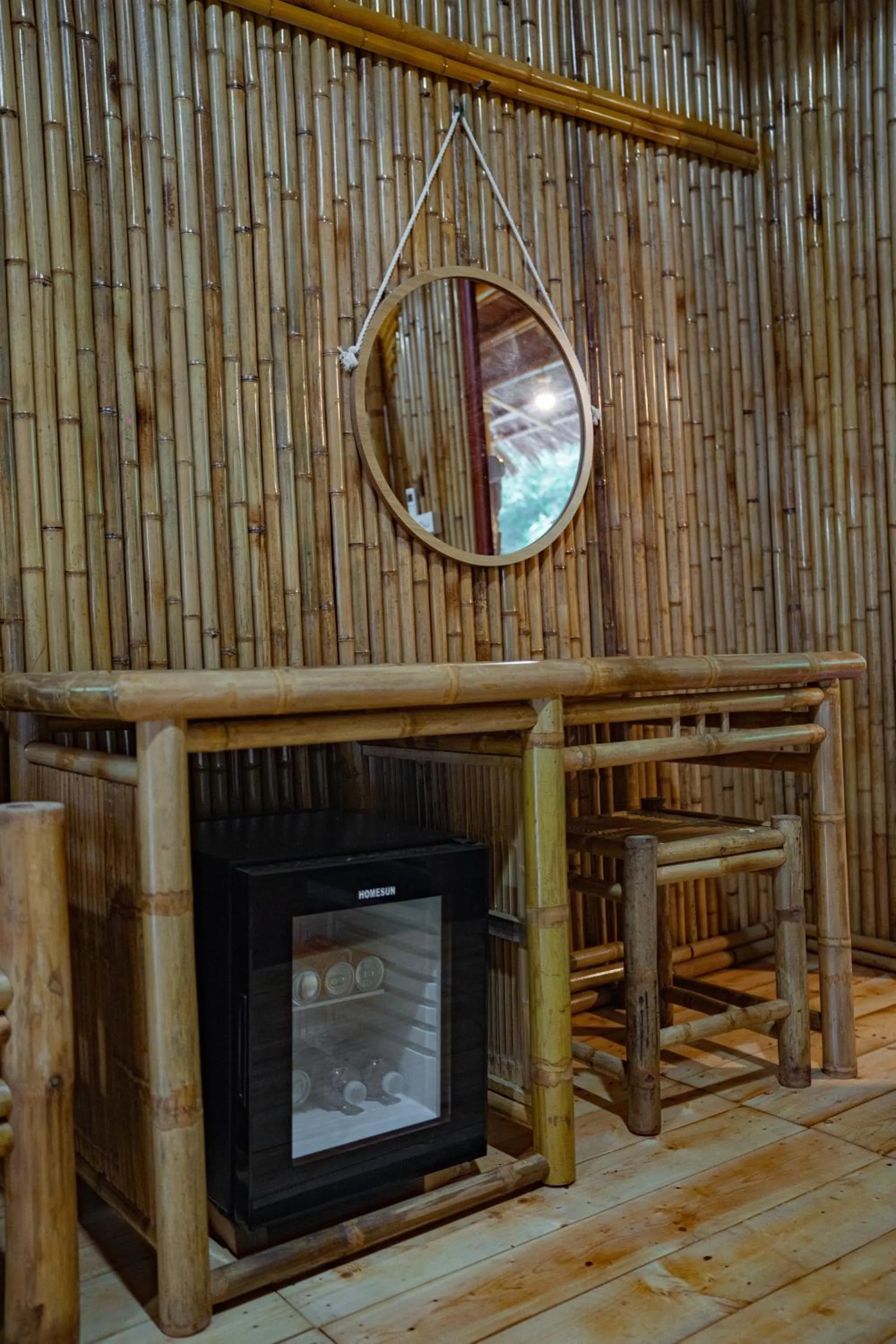 hair dresser in Fairy Mountain Retreat