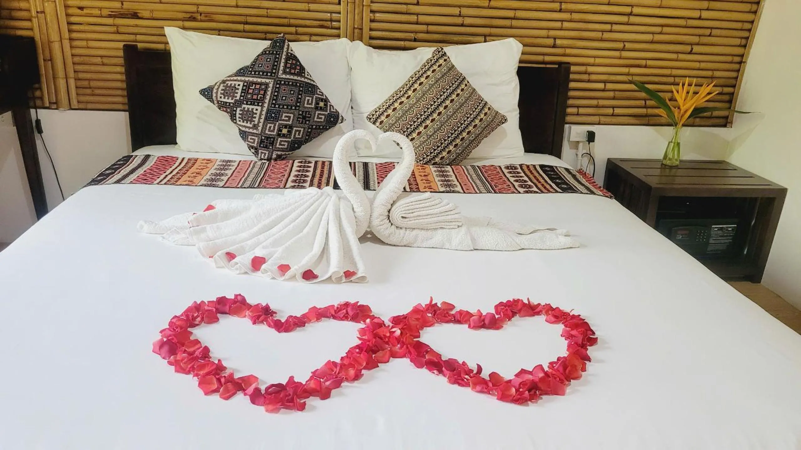 Decorative detail, Bed in Fairy Mountain Retreat