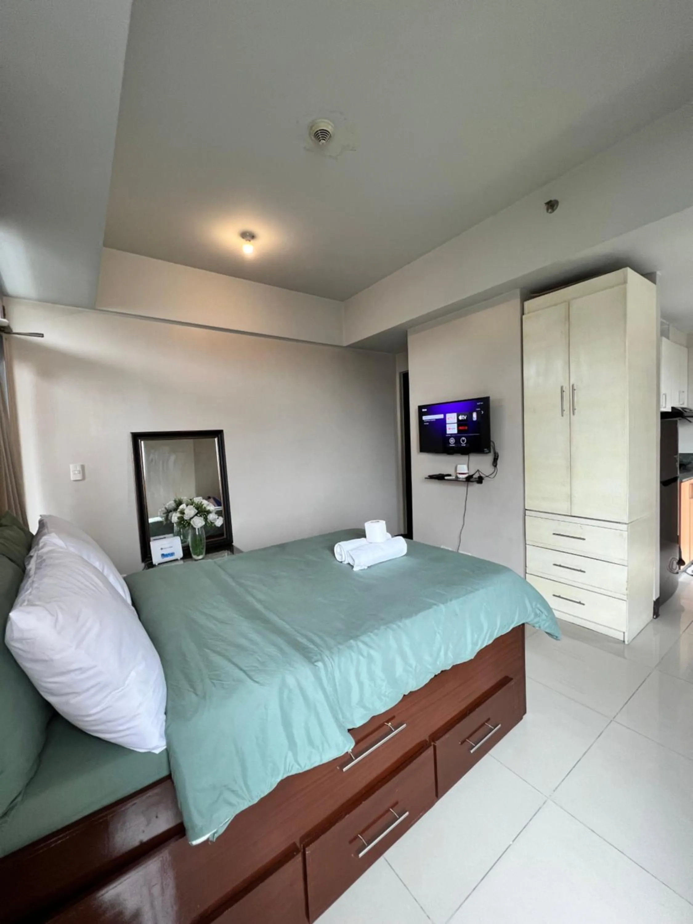 Manhattan Heights Tower D