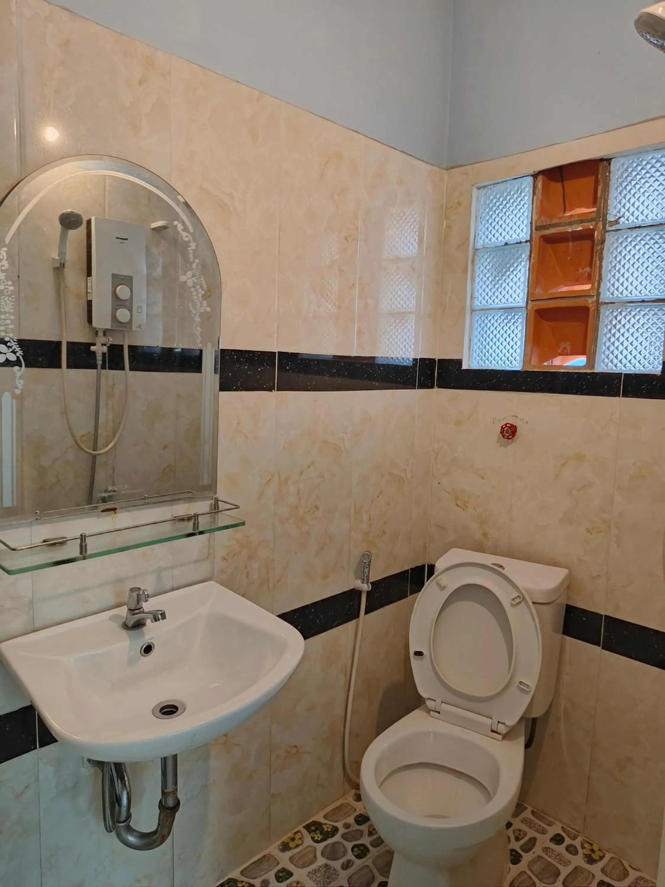 Bathroom in Raksmey Kampuchea