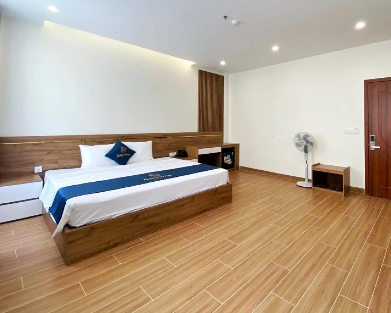 Bed in Daily Hotel Halong