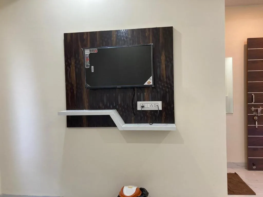 TV and multimedia in Hotel Sai viraj palace