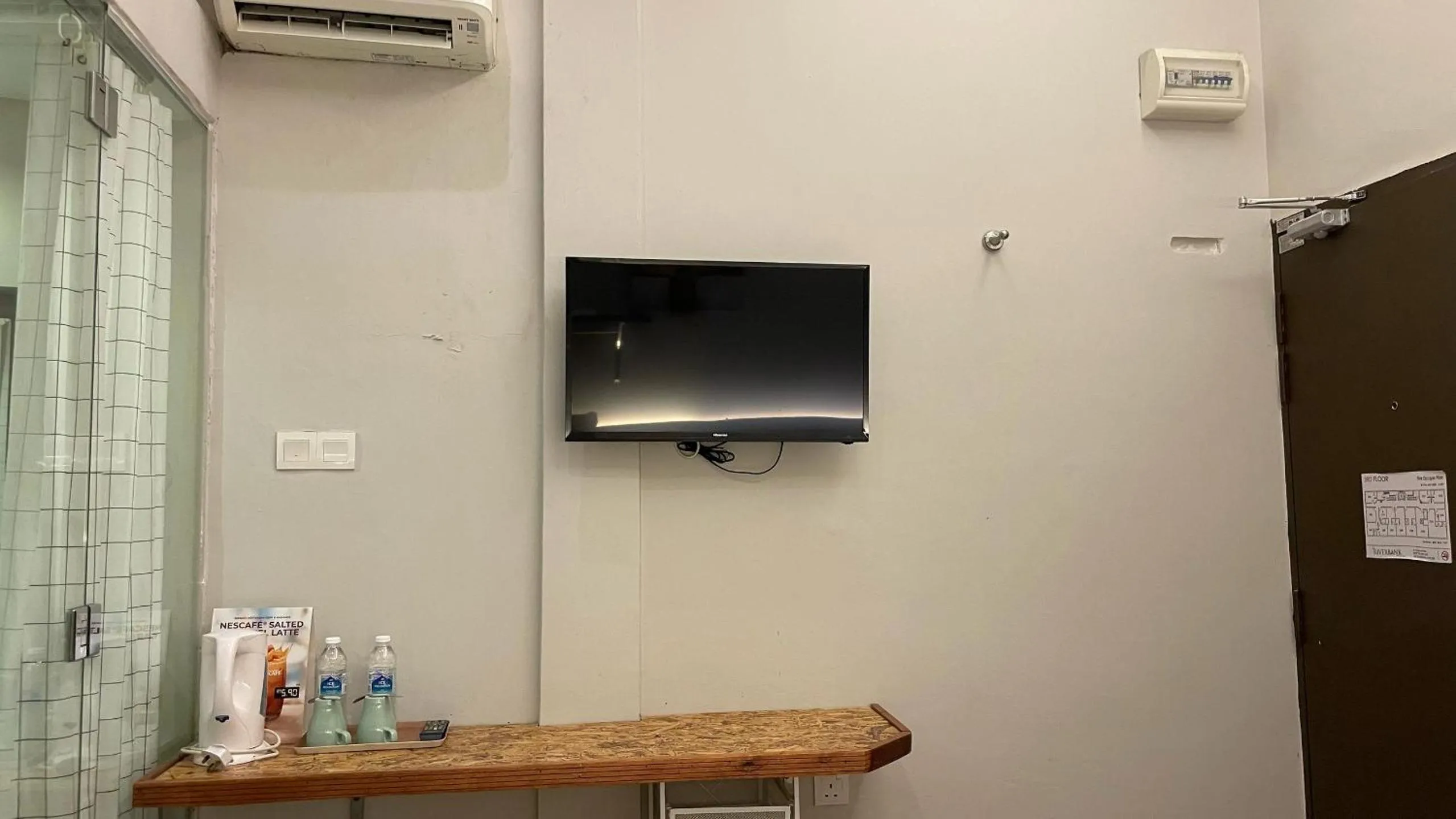 The Riverbank Hotel By MRVJ Business