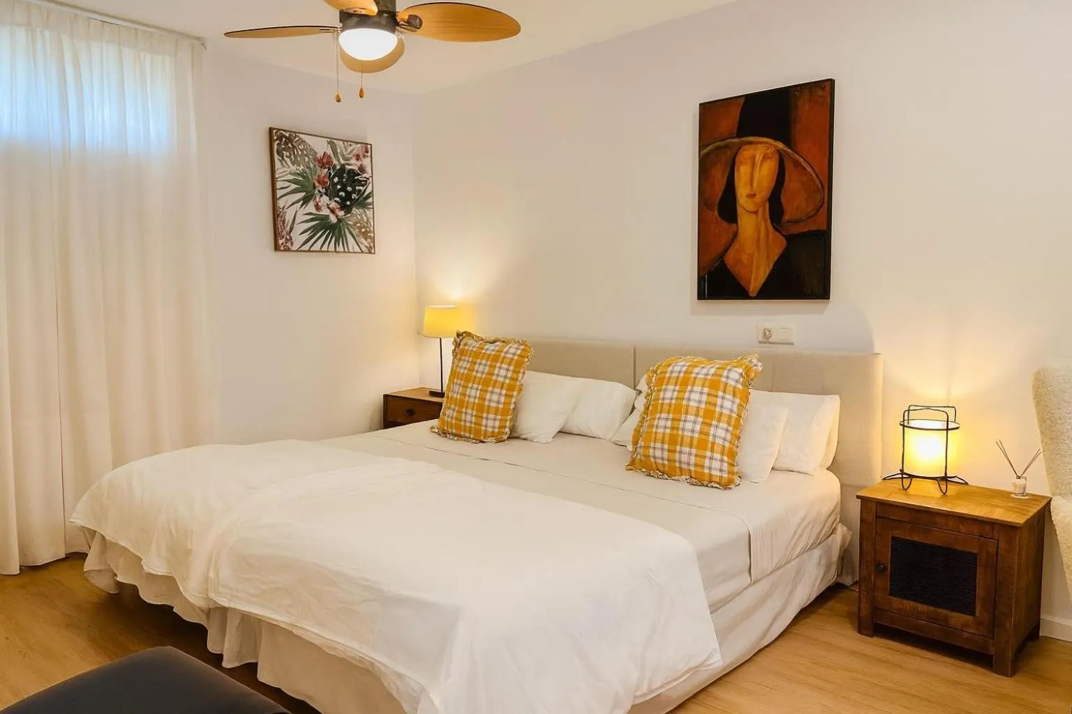 Bed in At Home in Malaga Stay & Solo Travellers