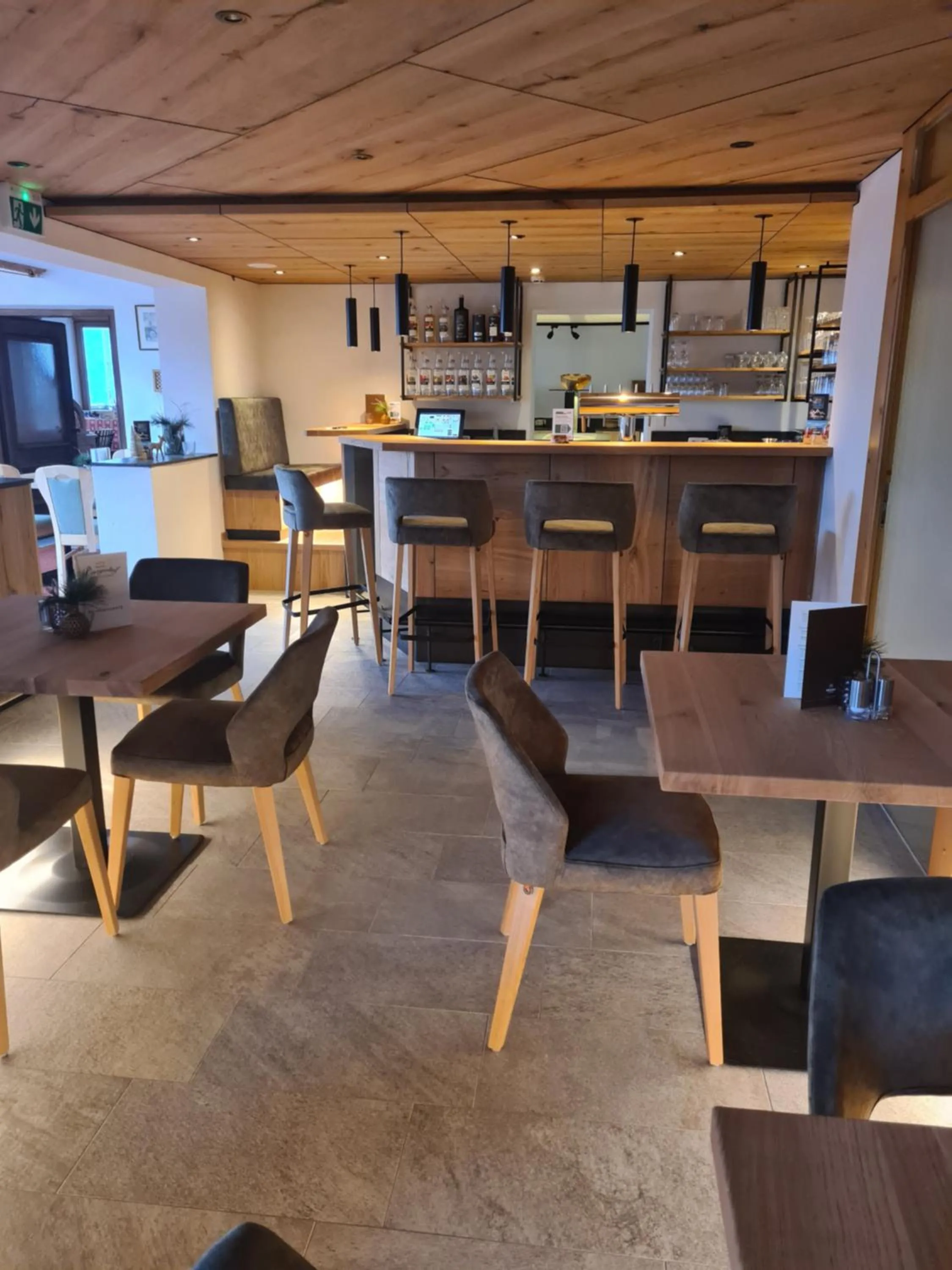 Restaurant/places to eat in Hotel & Alpengasthof Pinzgerhof