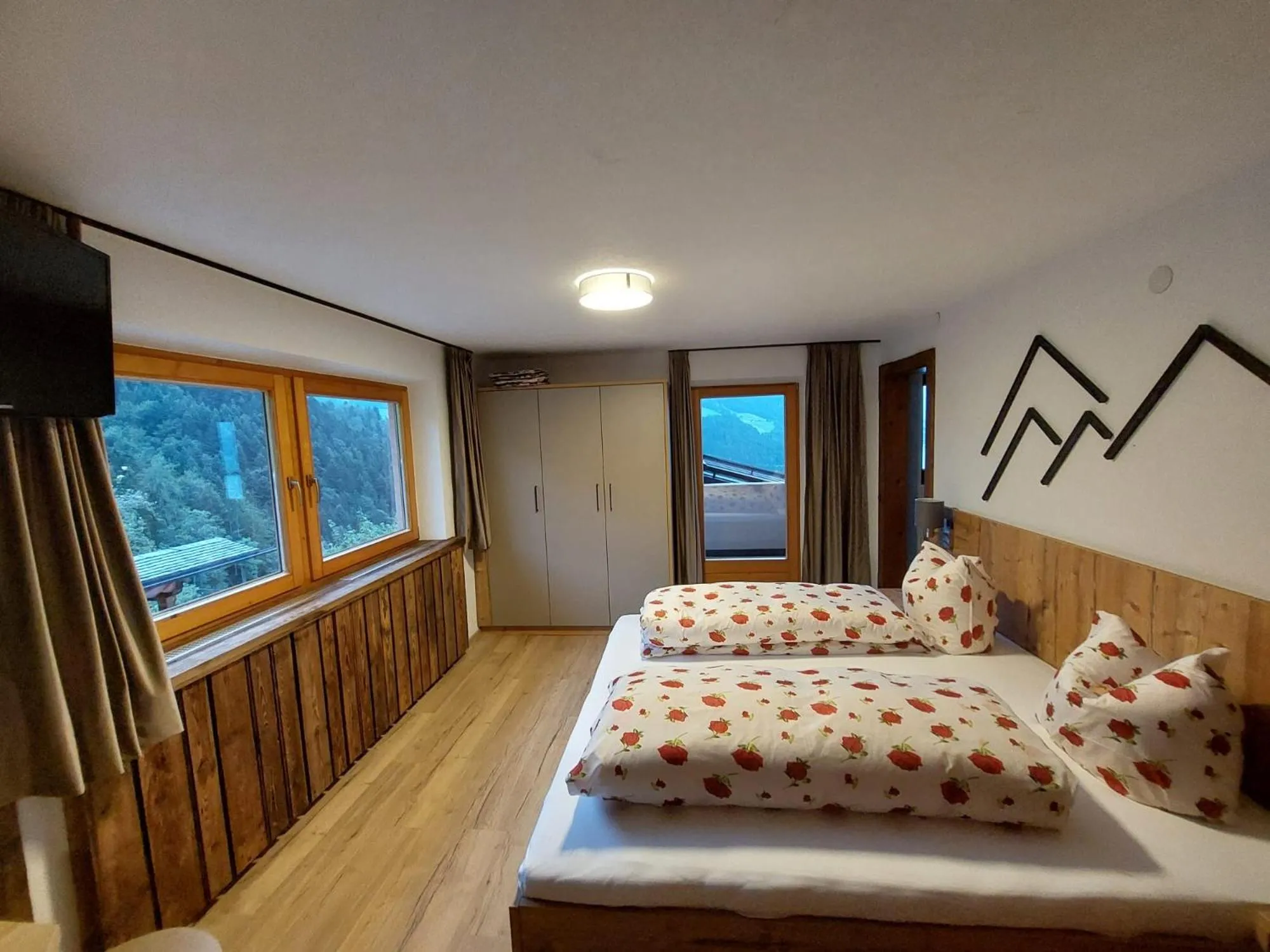 Bed in Hotel & Alpengasthof Pinzgerhof