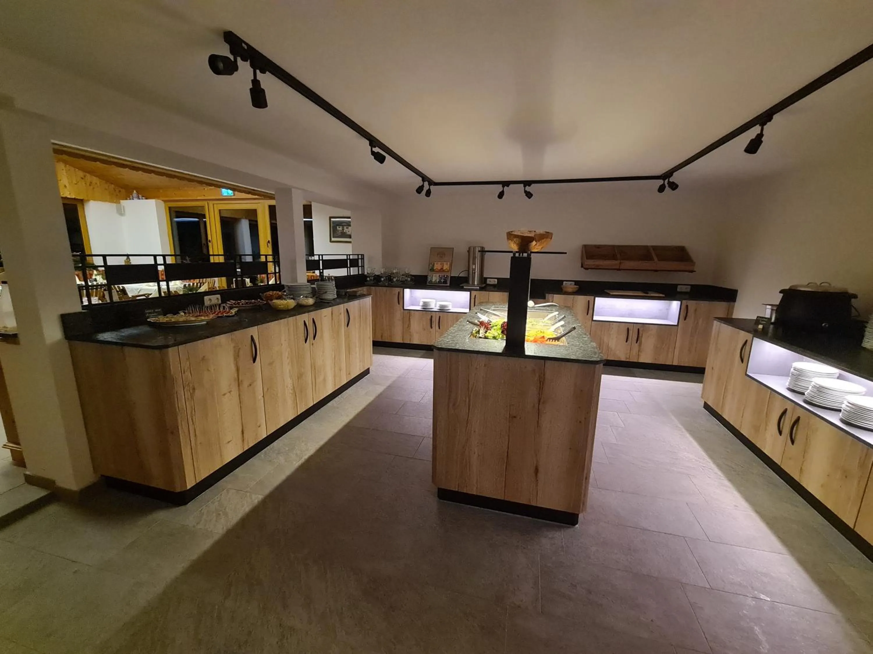 Restaurant/places to eat in Hotel & Alpengasthof Pinzgerhof