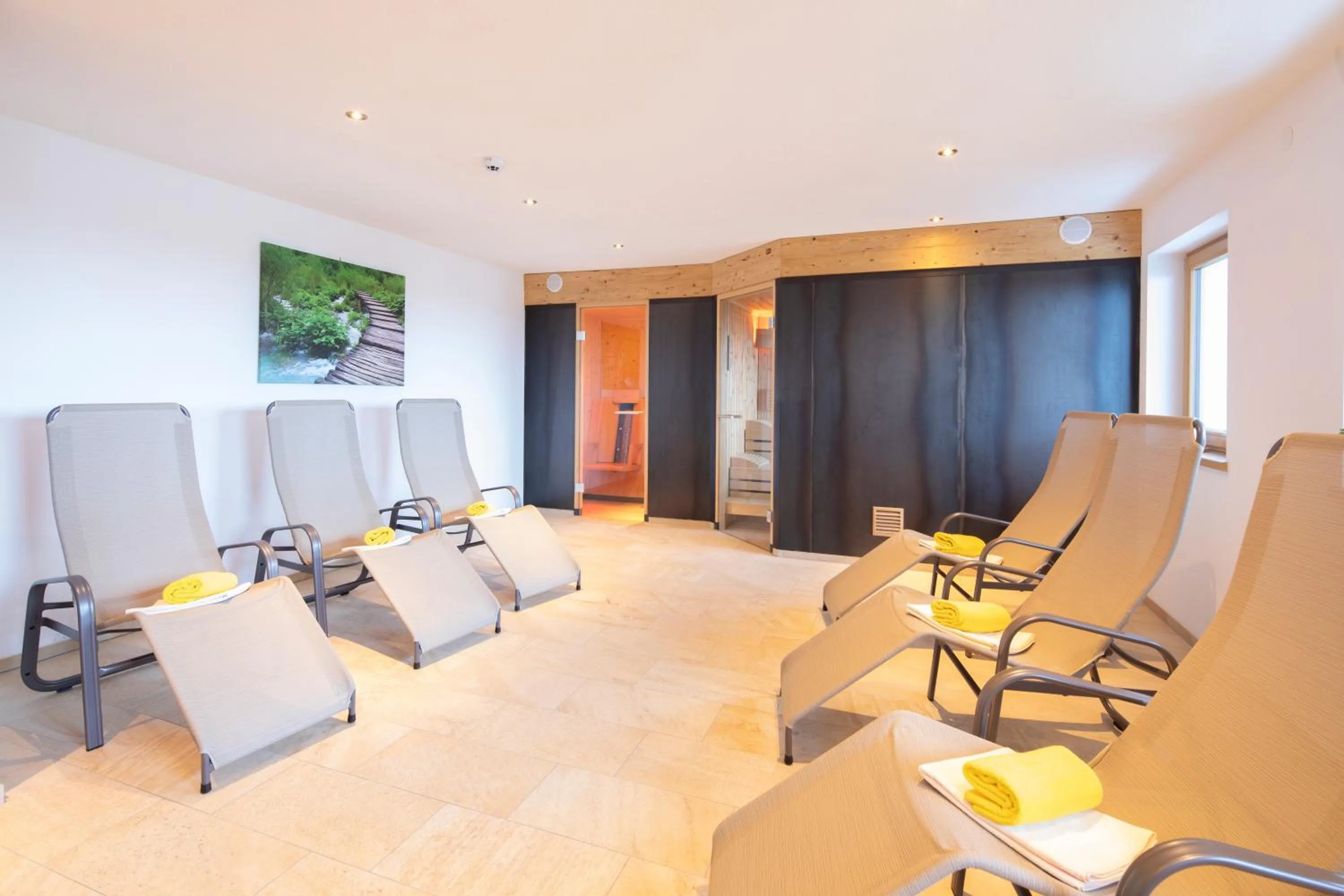 Sauna in Hotel & Alpengasthof Pinzgerhof