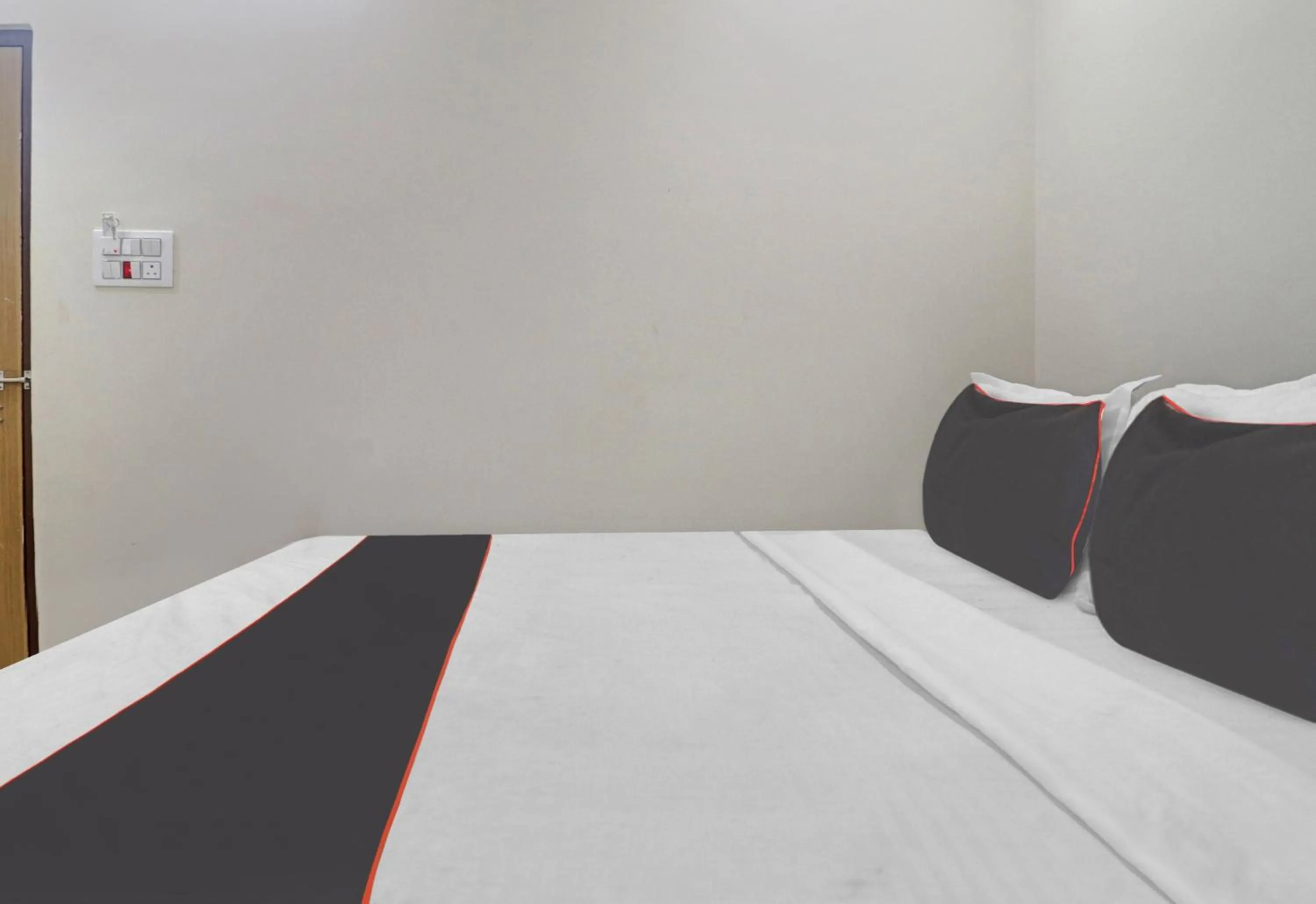 Bedroom, Bed in Collection O SV Grand Patancheru