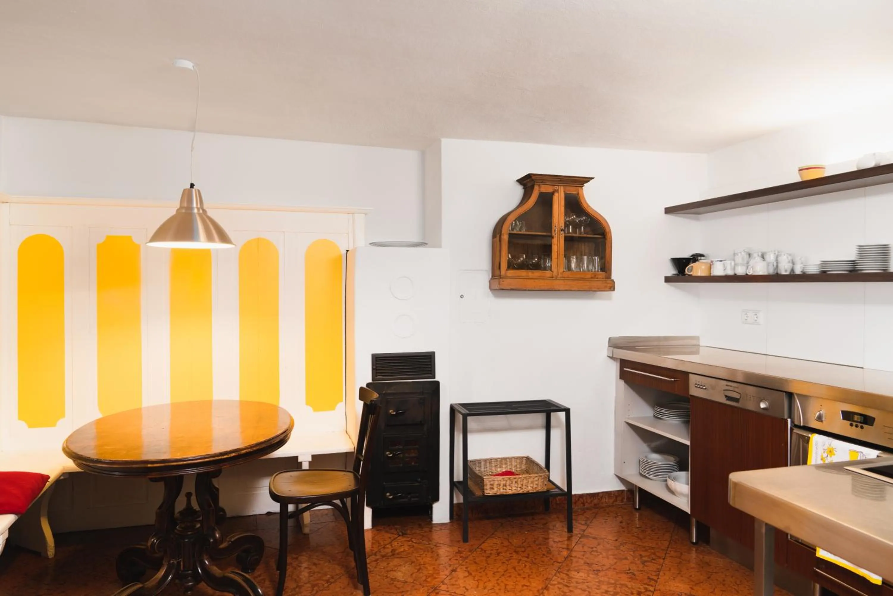 Kitchen or kitchenette in Apartments Golden Roof by Penz