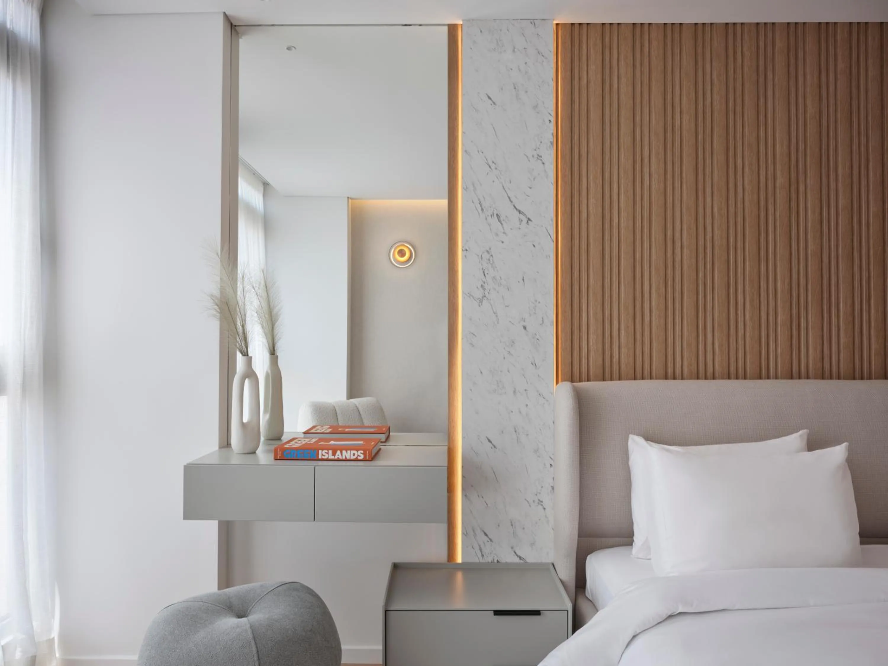 Decorative detail, Bed in Nur Aparthotel Athens