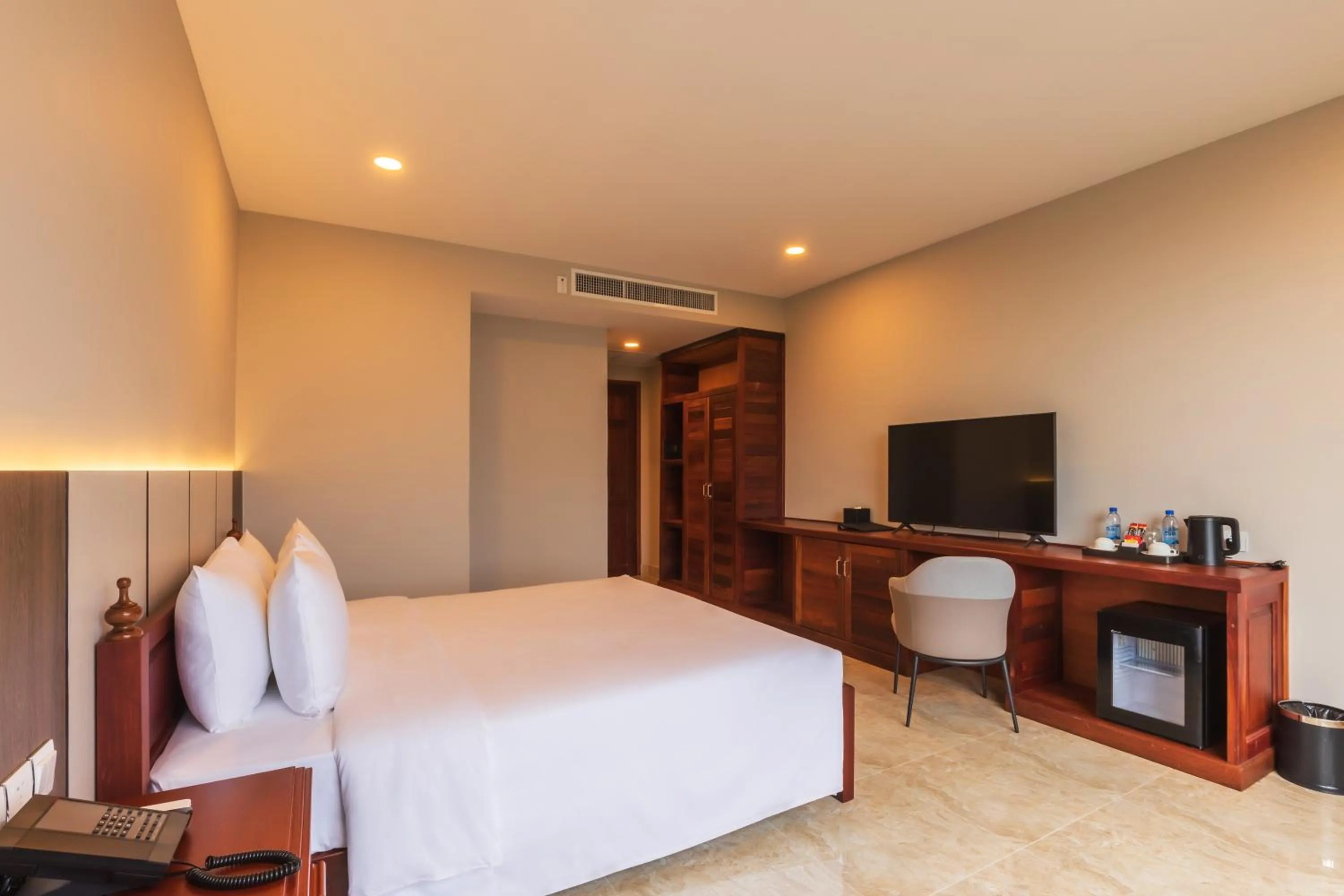 Photo of the whole room, Bed in Otres Beach Hotel