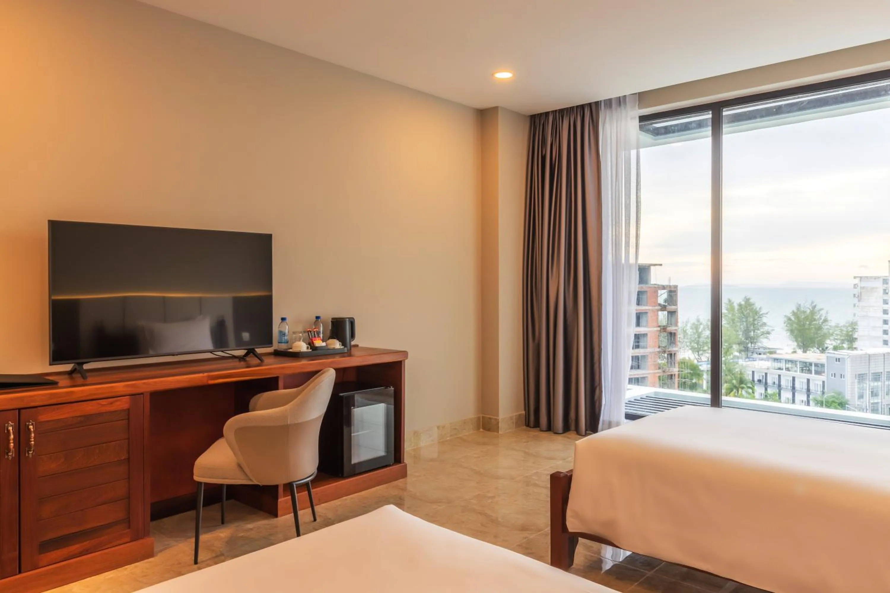 hair dresser, Bed in Otres Beach Hotel