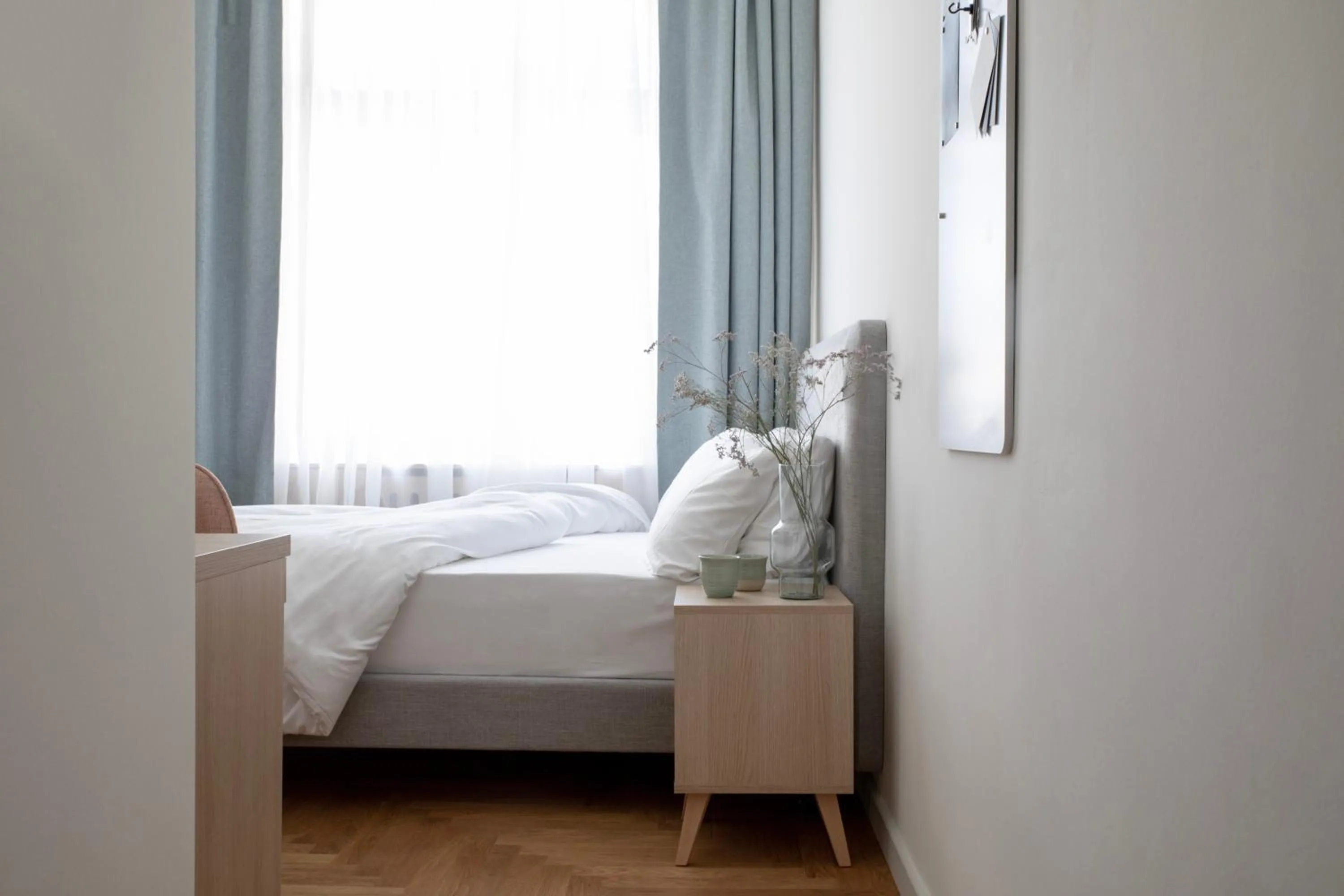 Bedroom, Bed in Bob W Beethoven