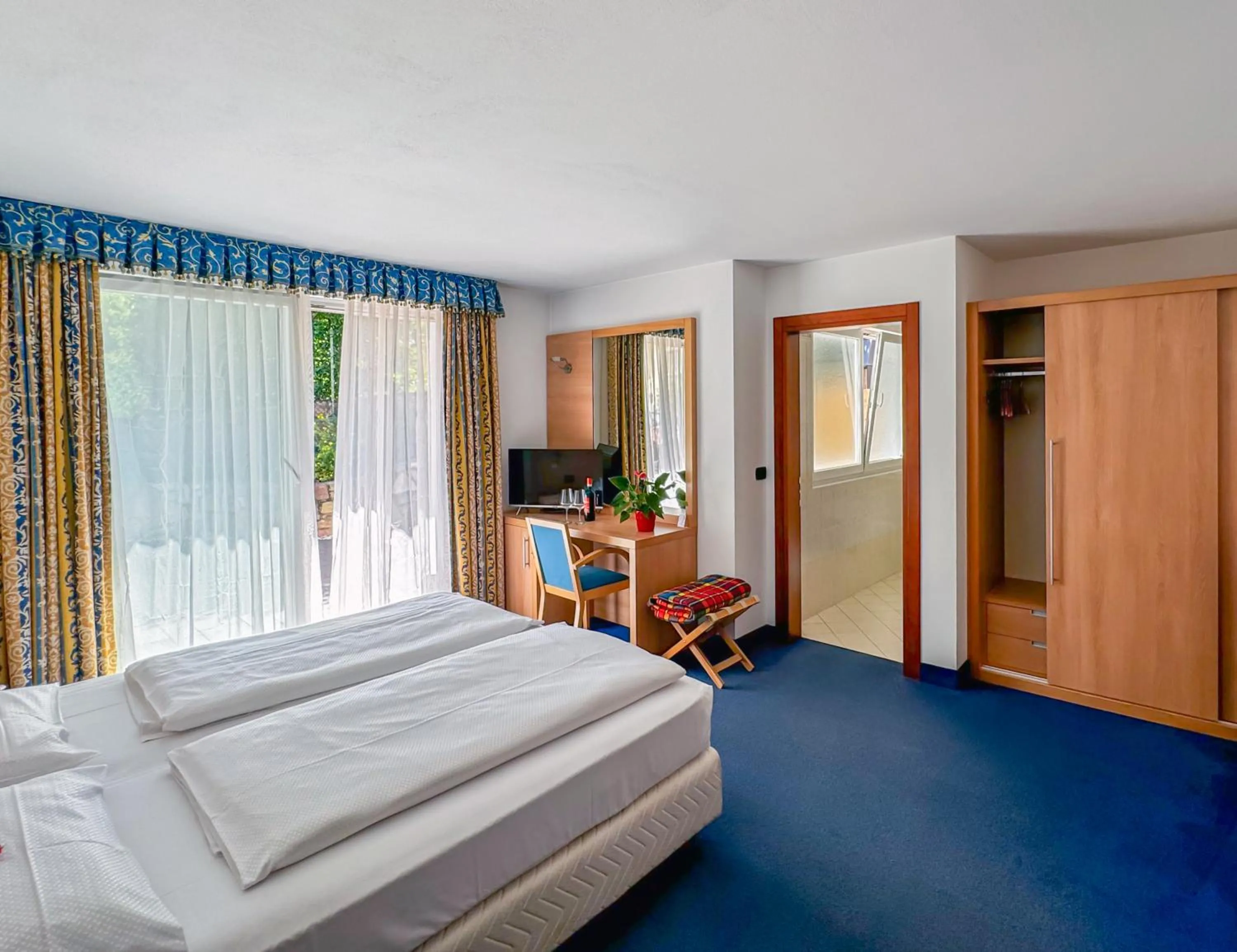 Photo of the whole room, Bed in Hotel Los Andes