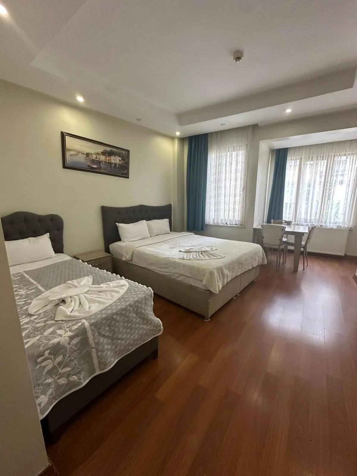 Bed in Birinci Apart Hotel
