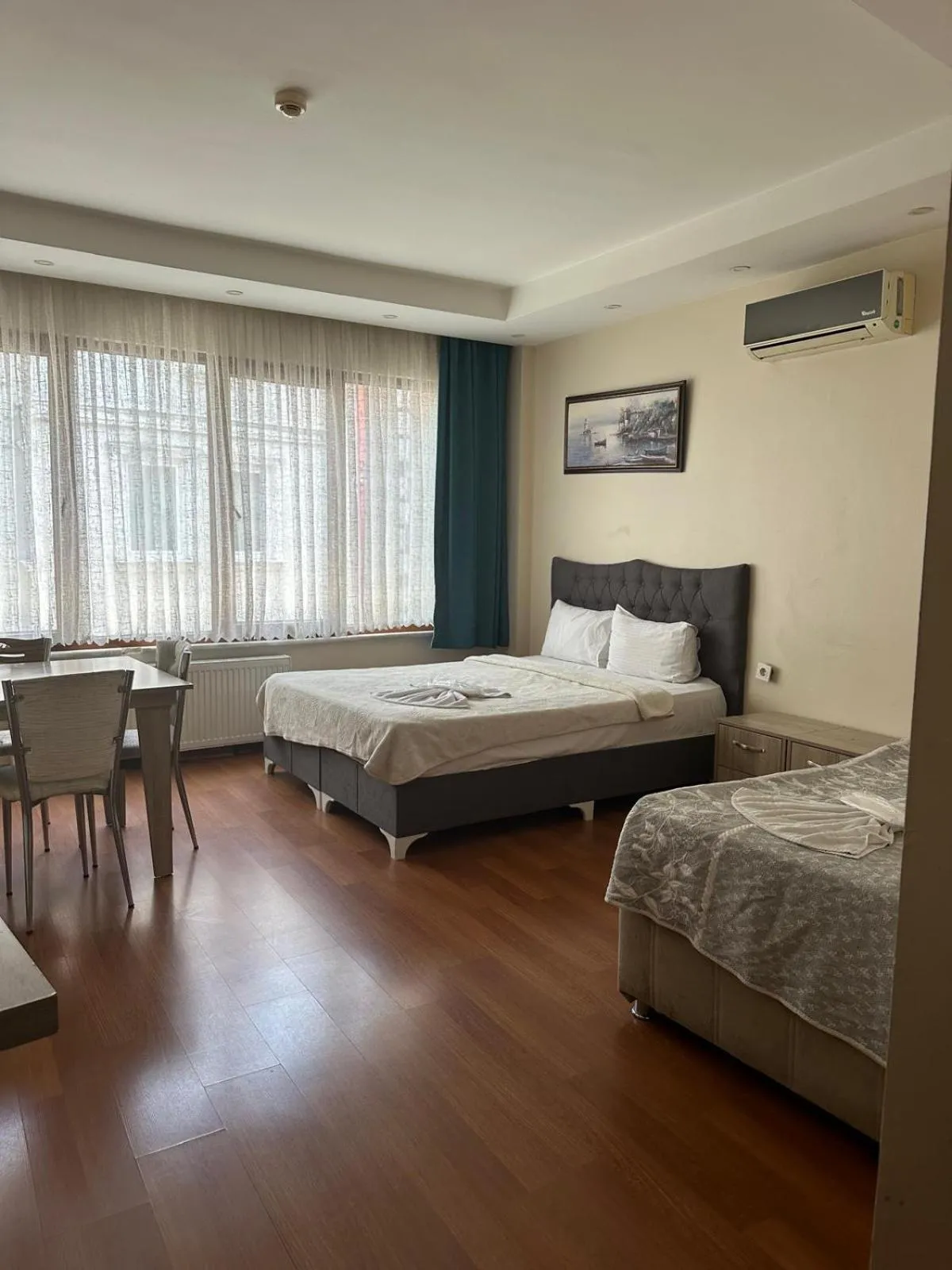 Bed in Birinci Apart Hotel