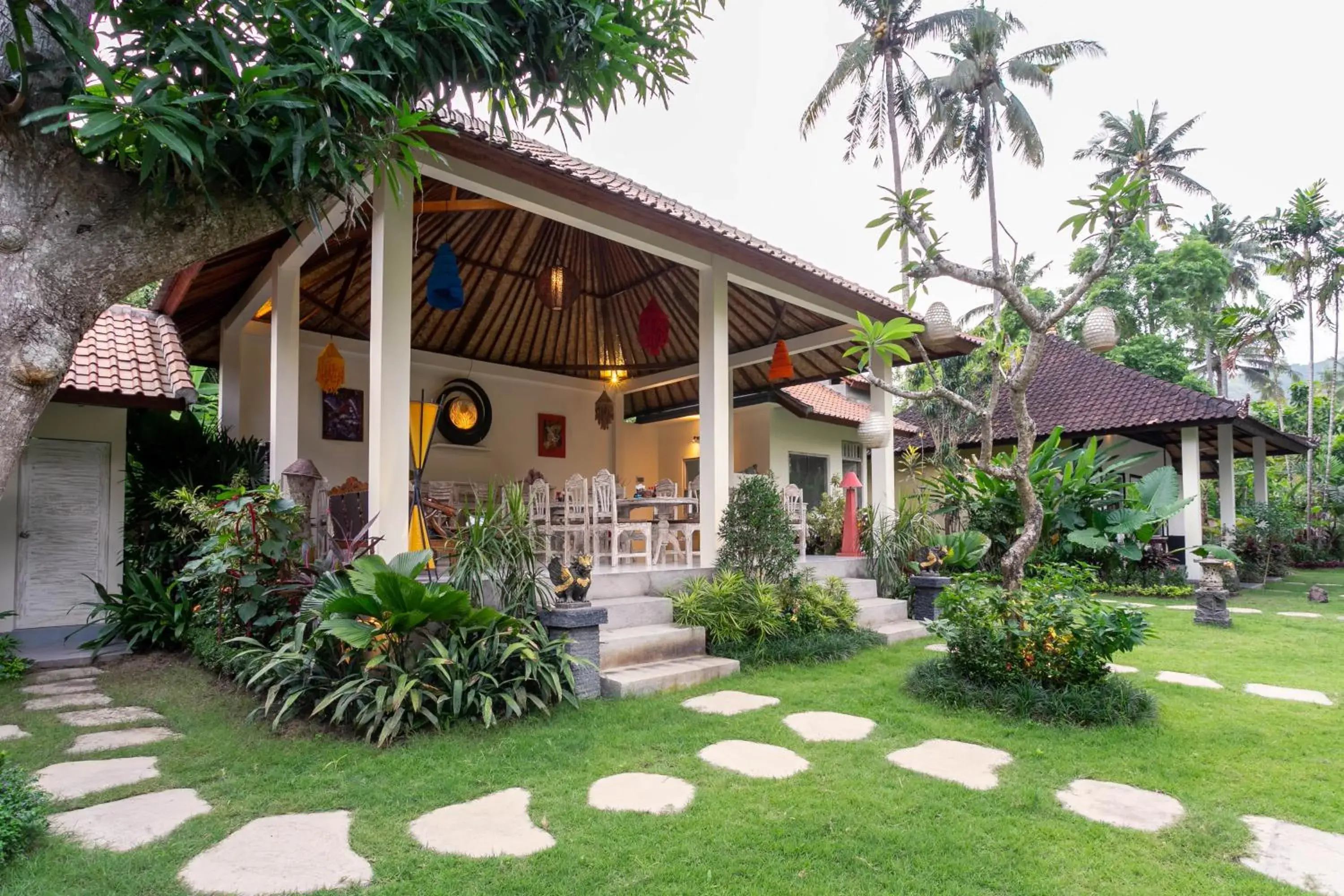 Restaurant/places to eat in Utama Villas Beach Front Candidasa Restaurant/places to eat in Utama Villas Beach Front Candidasa