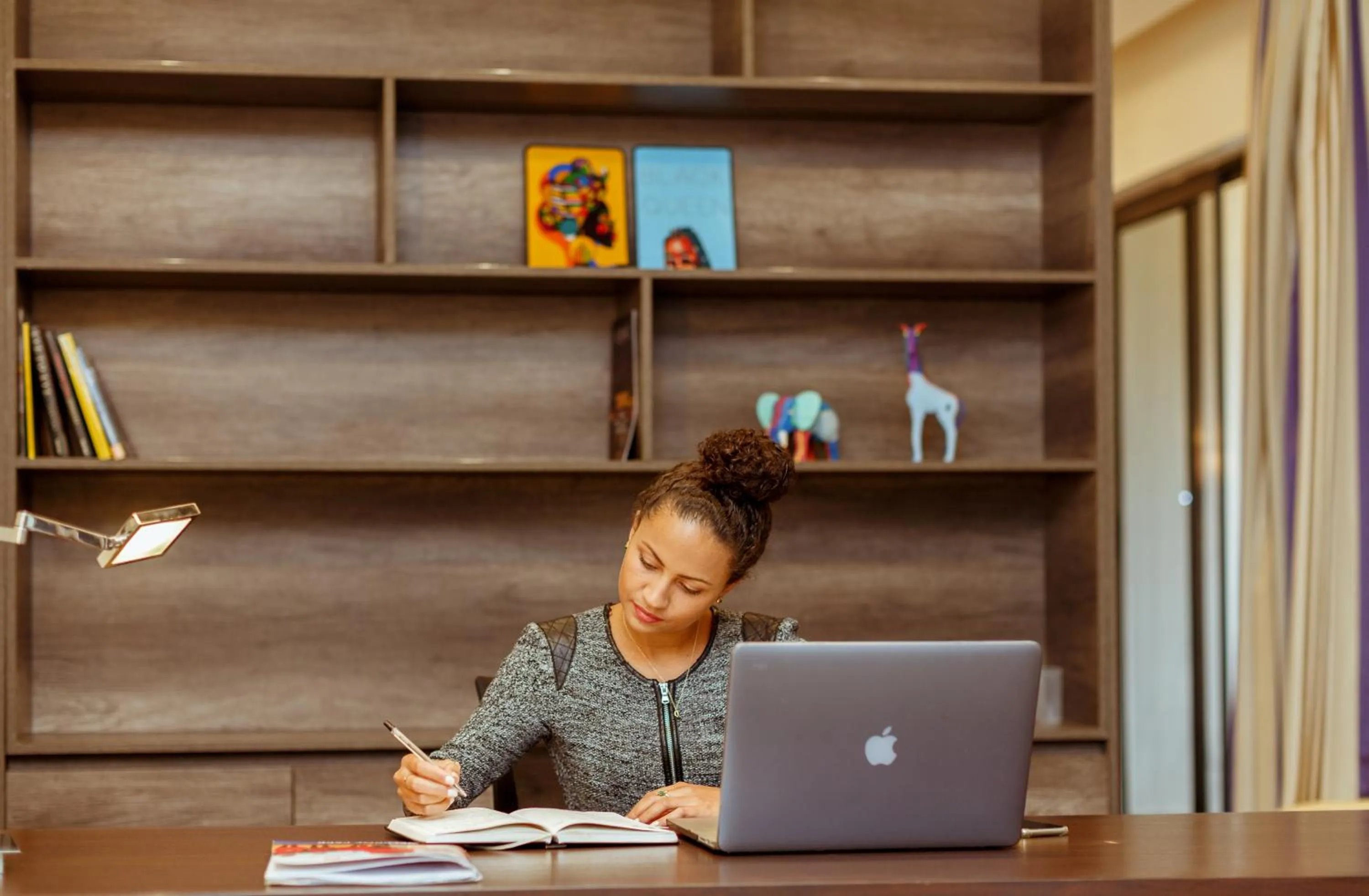 hair dresser in Warwick Centre
