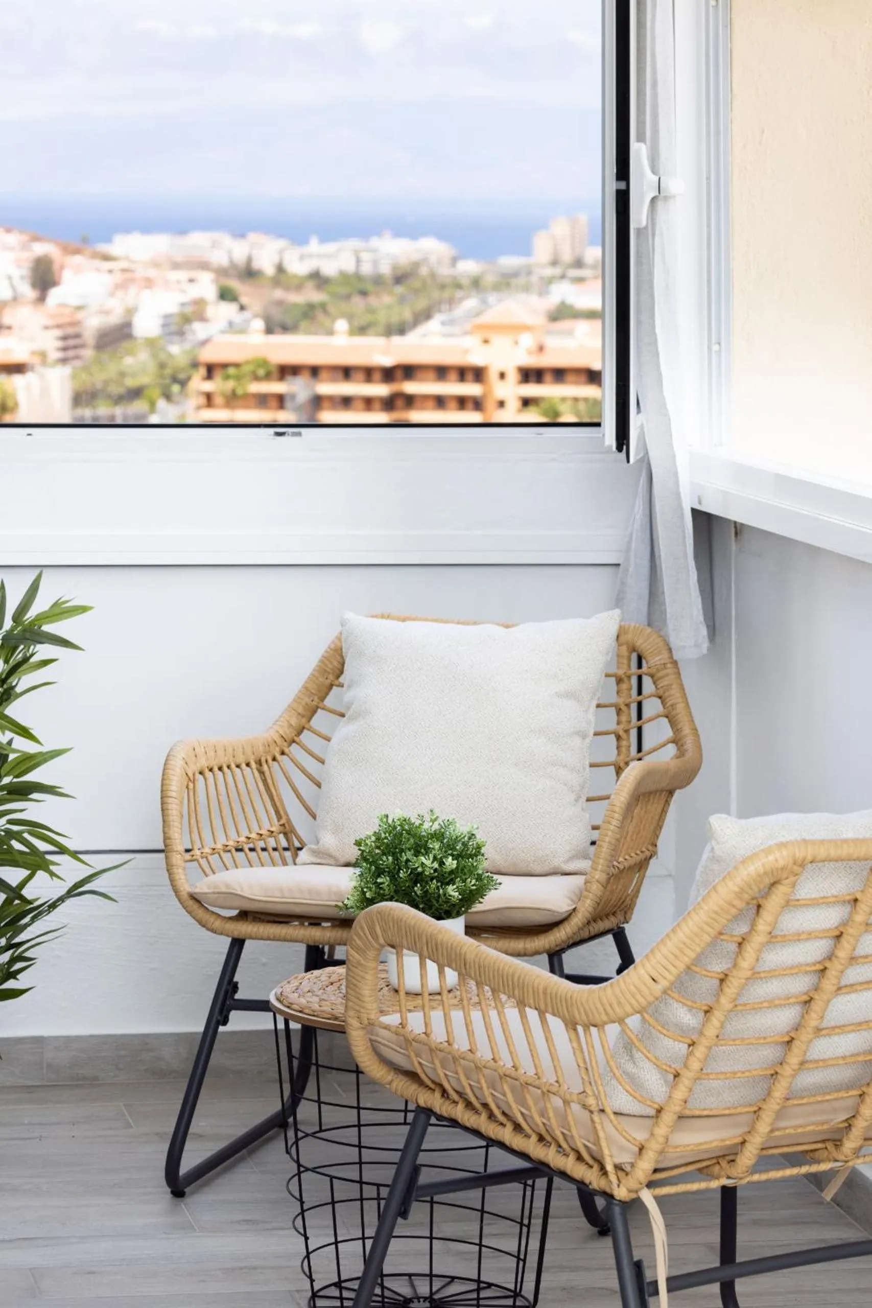 Balcony/Terrace in Castle Harbour