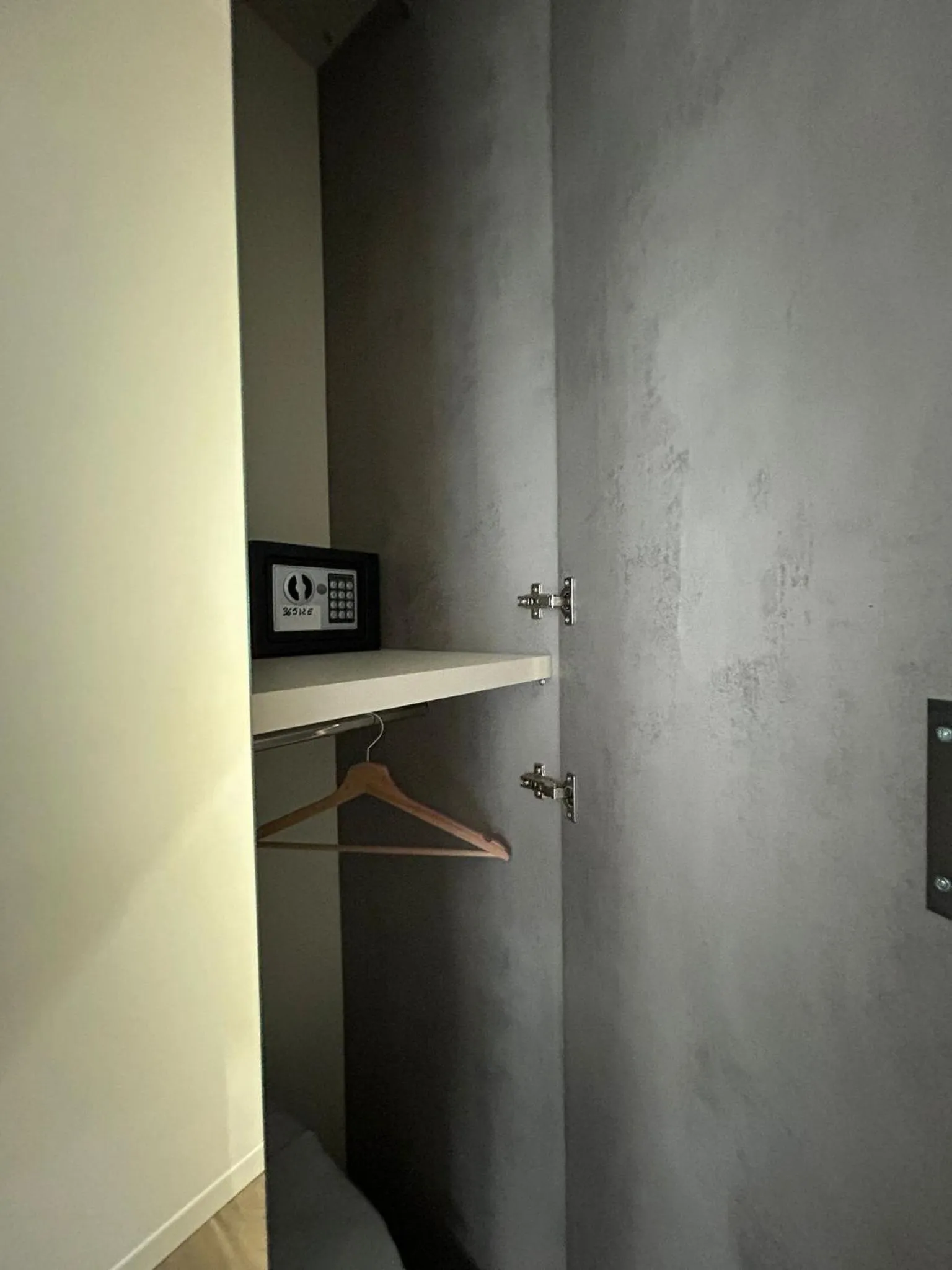 safe in GIULY SUITES & ROOMS