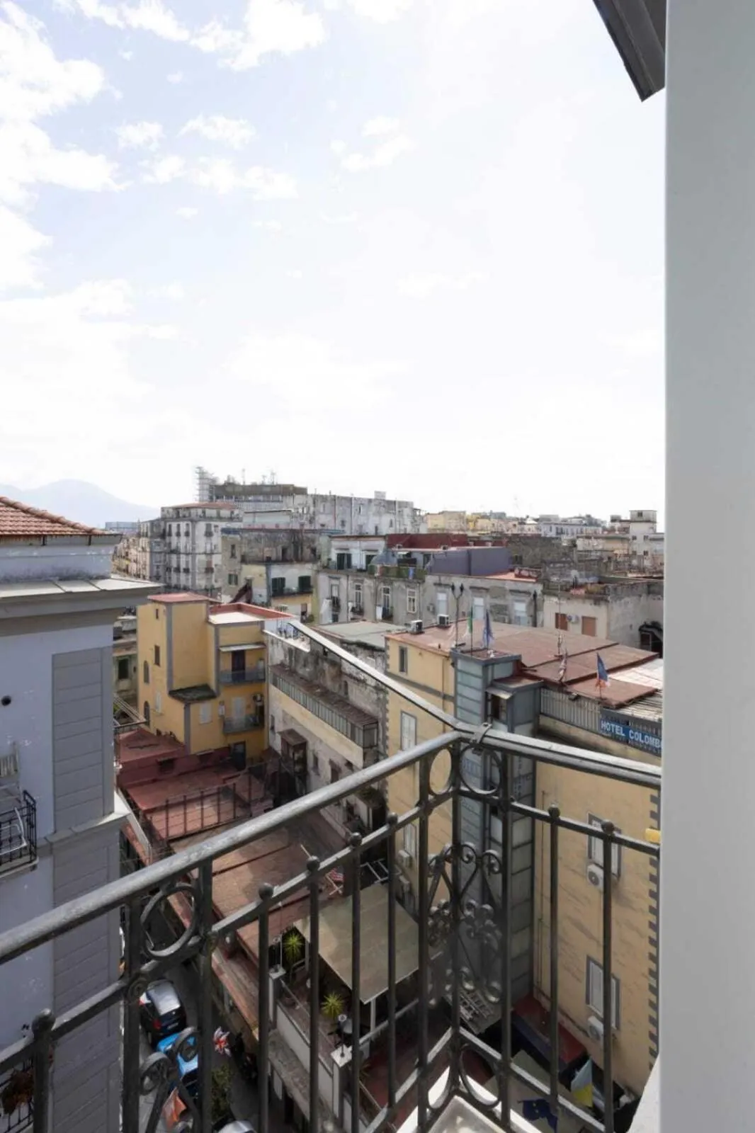 Property building in GIULY SUITES & ROOMS