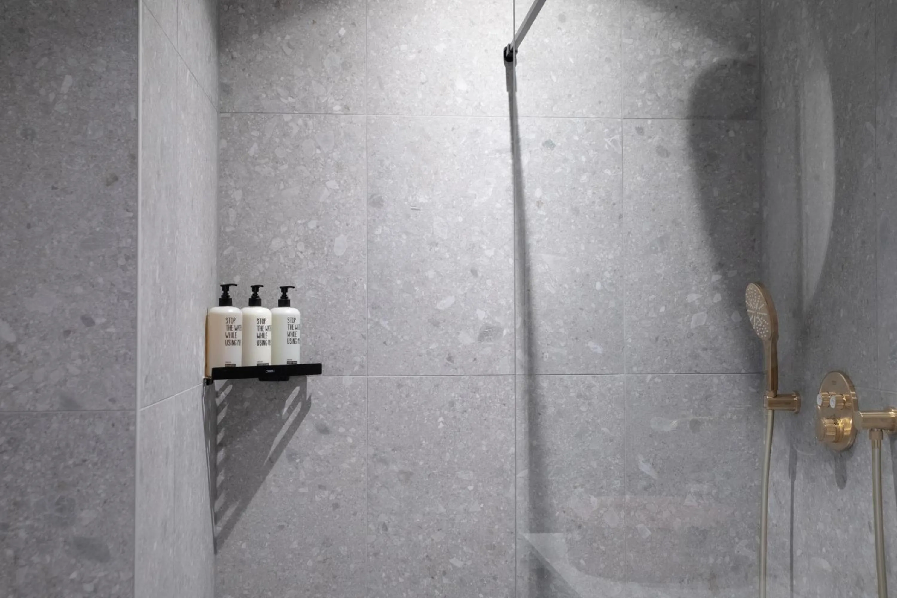 Bathroom in Bob W Oosterpark